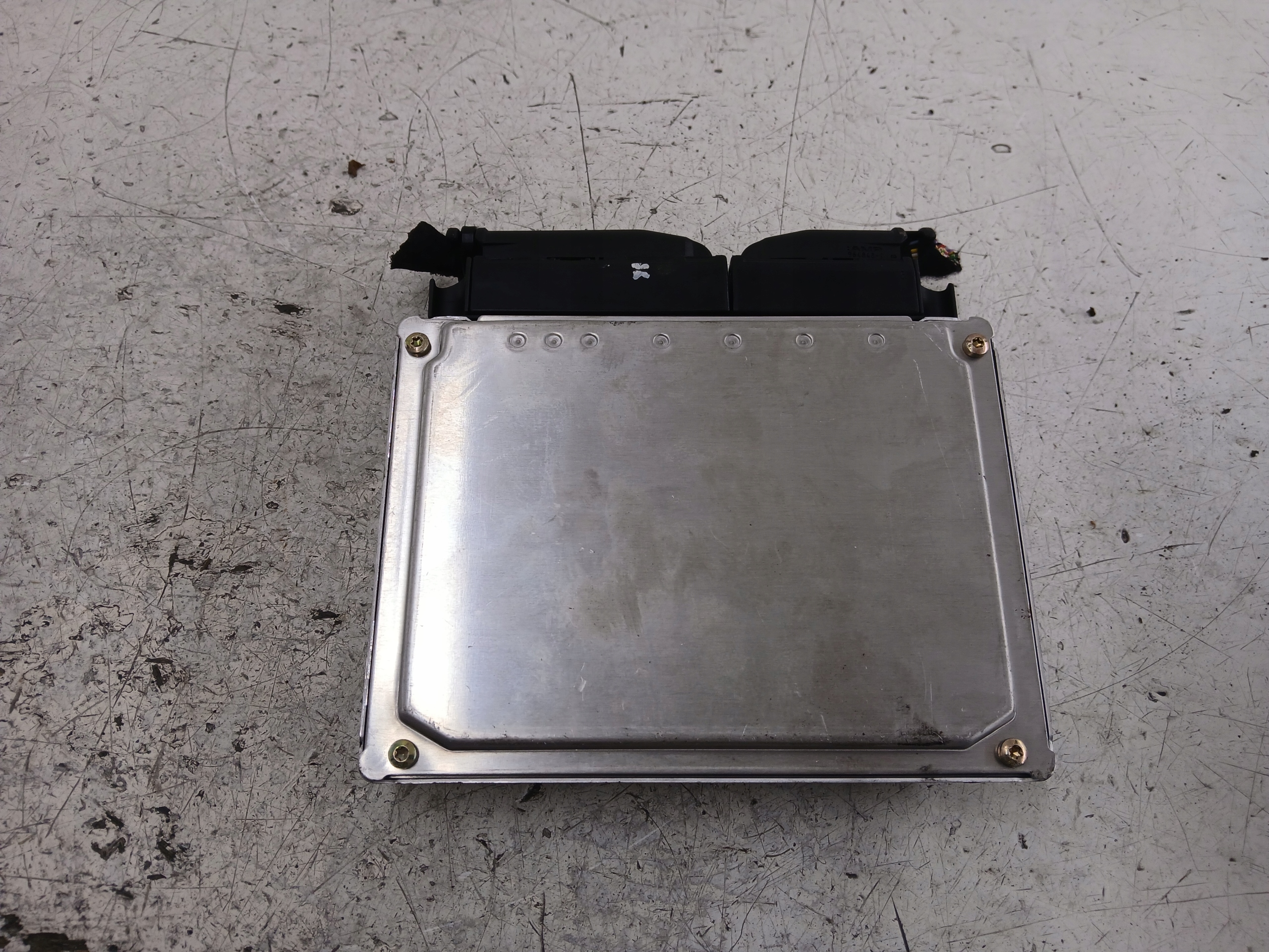 AUDI A6 C5 PASSAT B5 1.8 T control unit computer of the engine 4B0906018AG