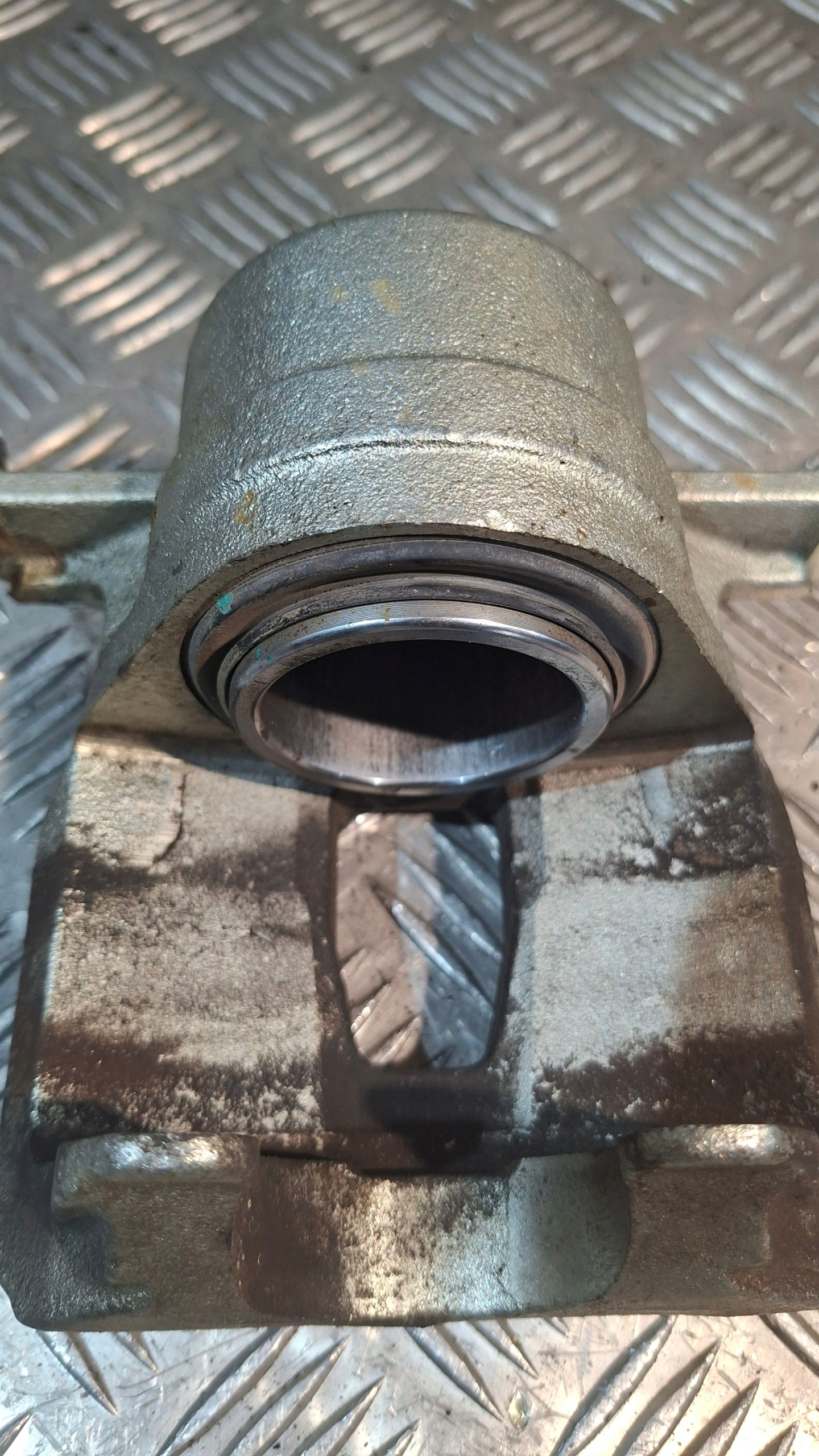 caliper brake right front TOYOTA AVENSIS VERSO 2.0D