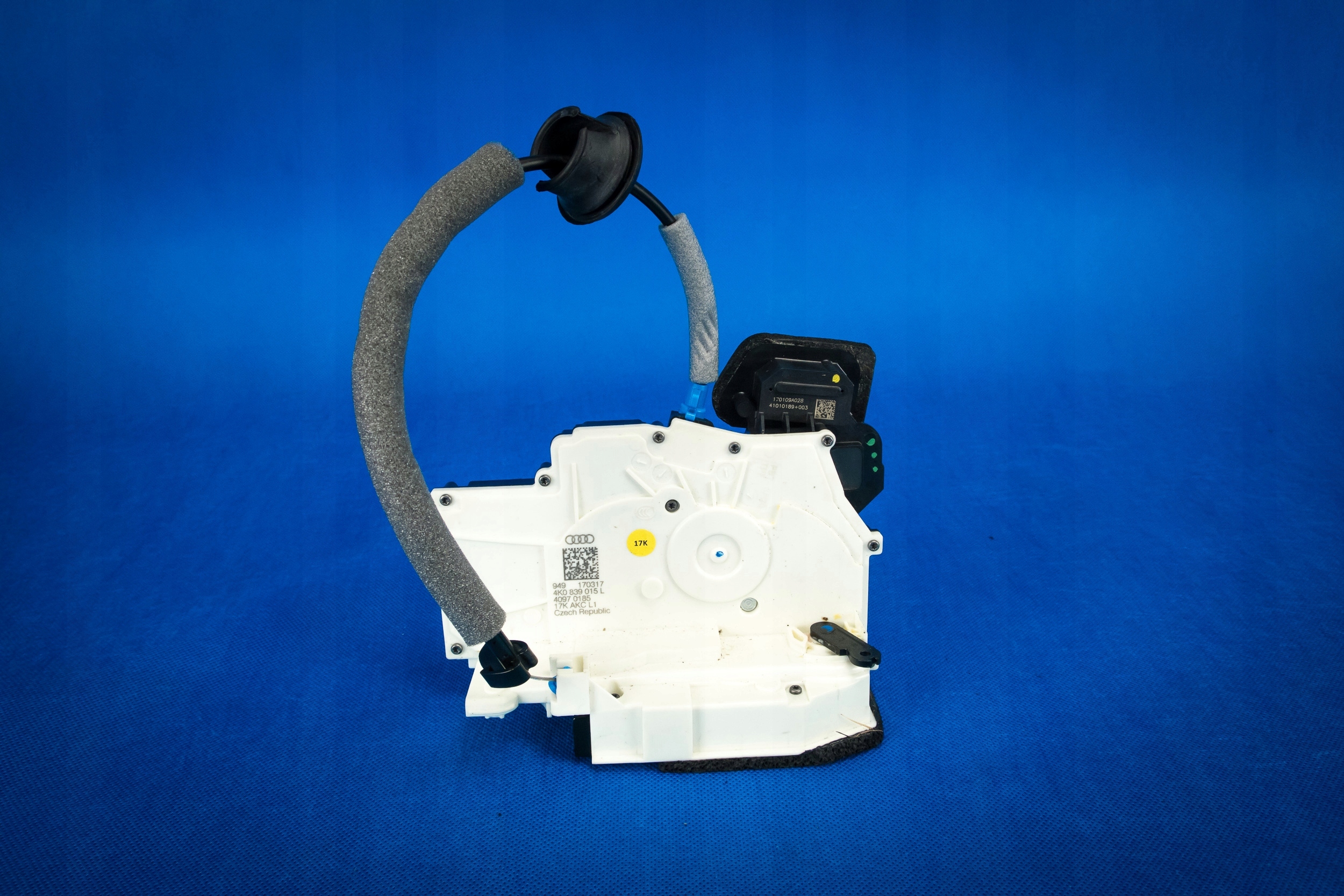 lock door left rear part Audi A6 4K A7 4K8 4K0839015L