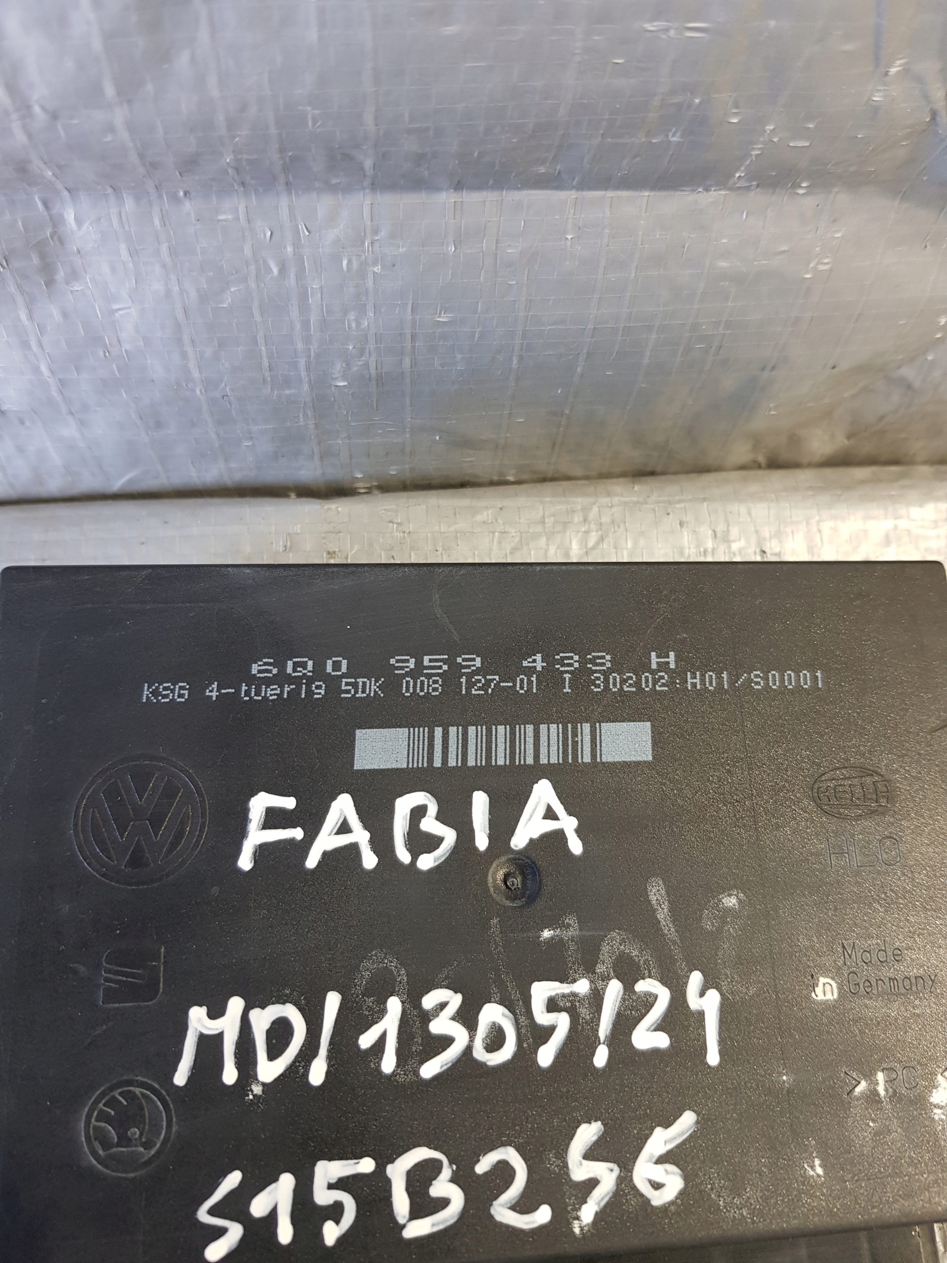 Unité commande confort Skoda FABIA OE 6Q0959433H