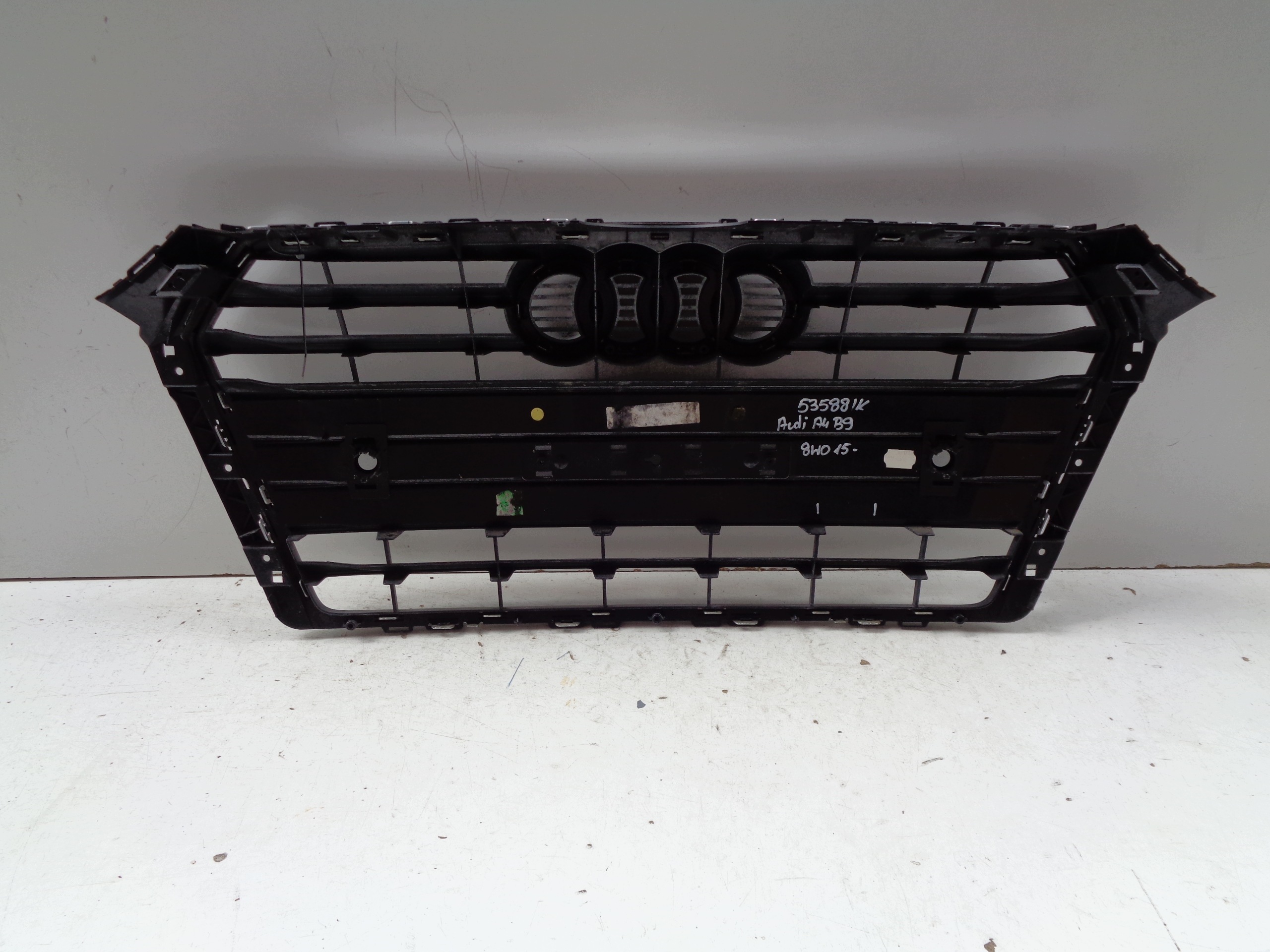 Grille AUDI A4 B9 8W 8W0 15- NR 53588
