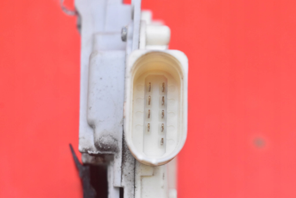lock door left front front EU 4F1837015 AUDI A6 C6 04-08