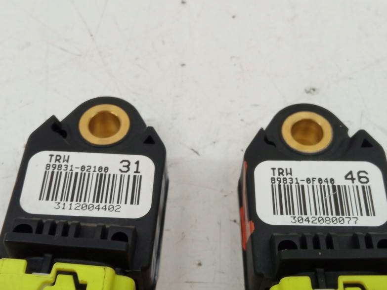 sensor SENSOR running board 89831-02100 89831-0F040 Toyota Verso and (2009- )
