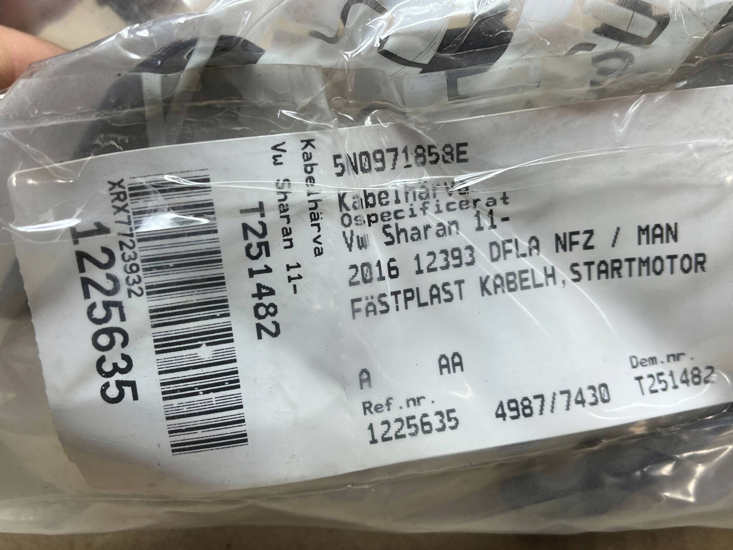 Console Support plaque przewodow Volkswagen Sharan 5N0971858E