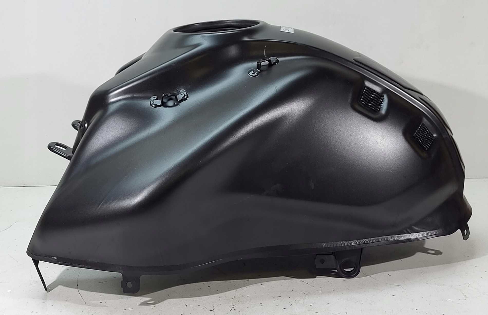 Бак топливный бак Ducati Monster 937 2021-2023r