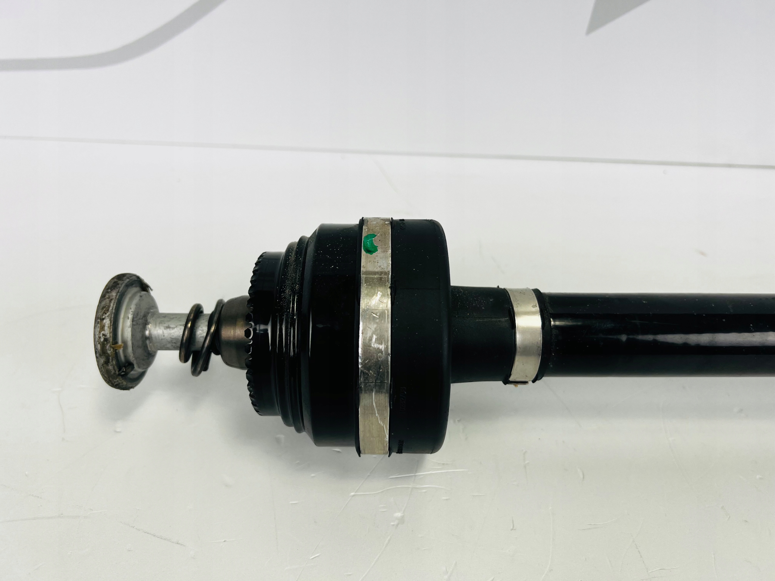 semi-axis left rear BMW G14 G15 8689561
