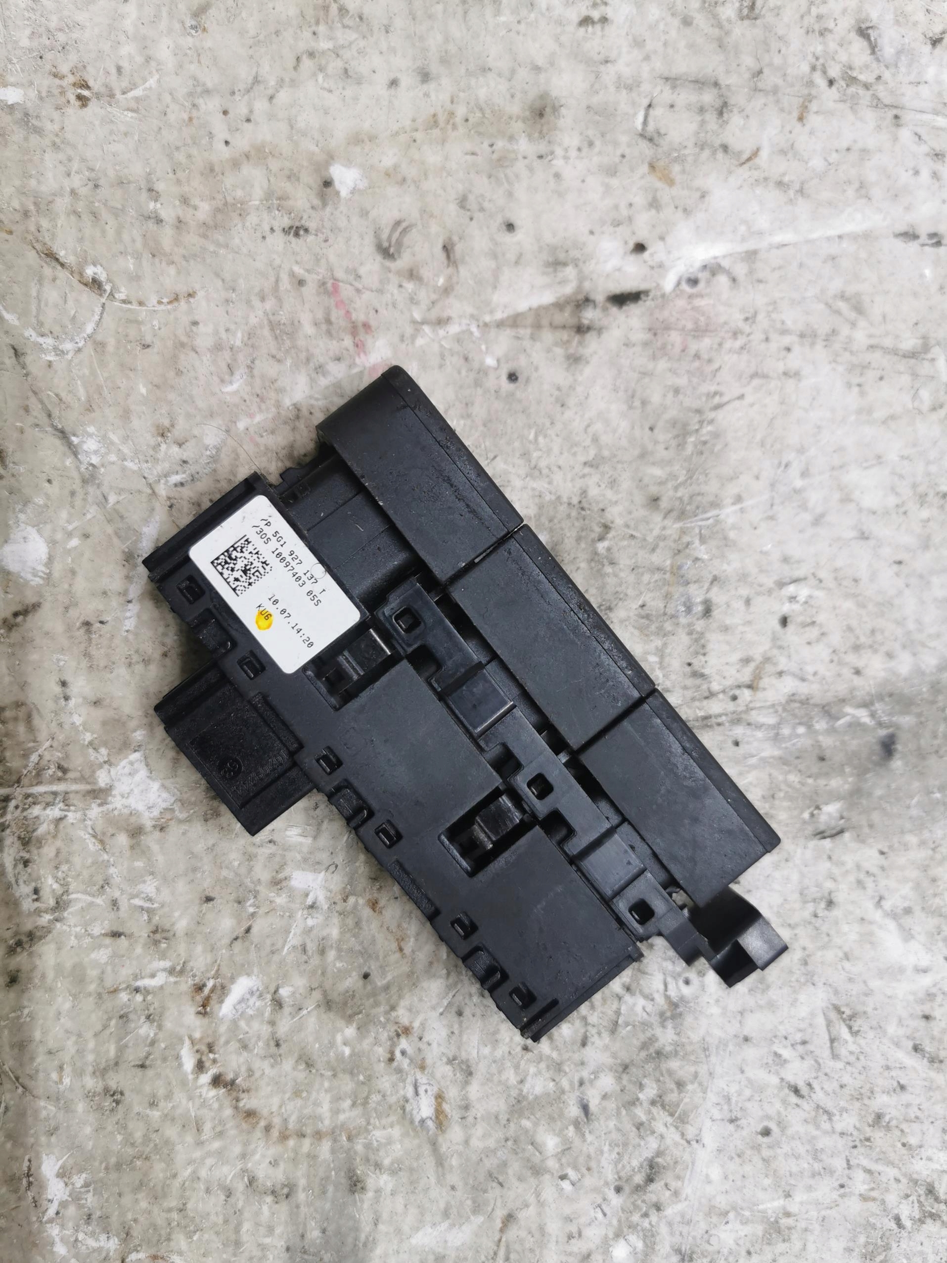 PANEL switch VW GOLF VII 5G1927137