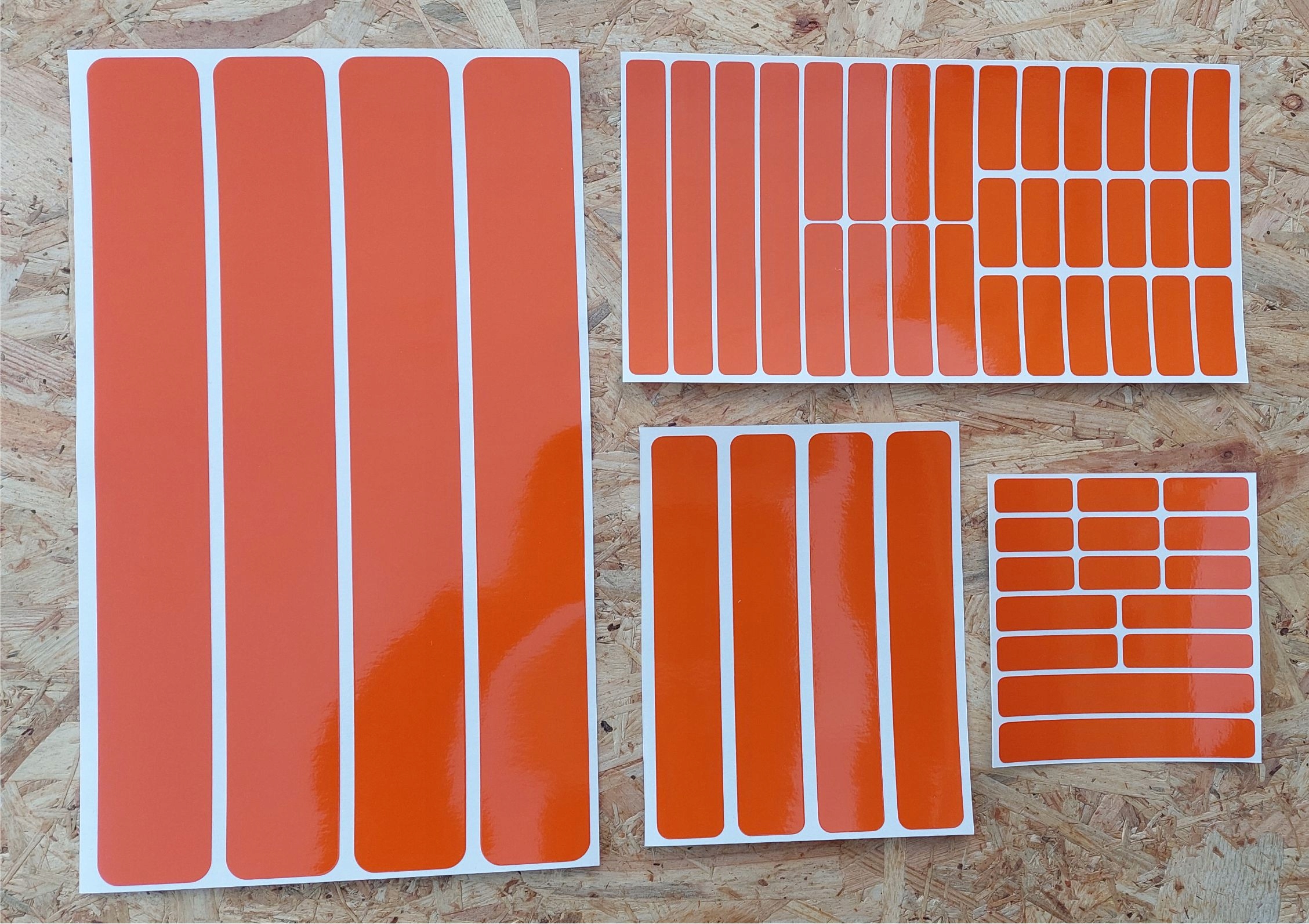 ODBLASKOWE NAKLEJKI ODBLASK ROWER MOTOR KASK 15cm Kolor dominujący pomarańcze i czerwienie