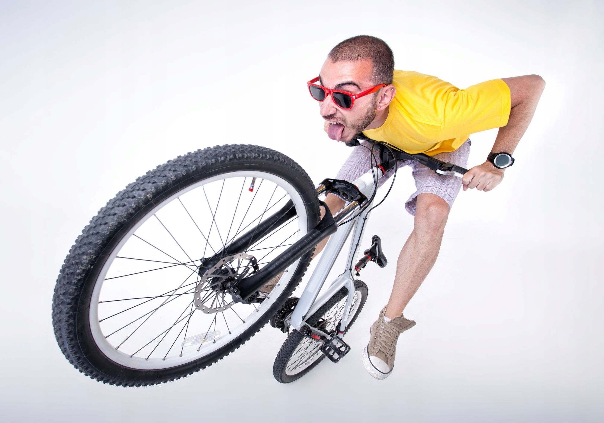 LAMPKA ROWEROWA ŚWIATŁO STOP ALARM ROWERU MOCNE ŚWIATŁO CZUJNIK RUCHU PILOT Marka Inna marka