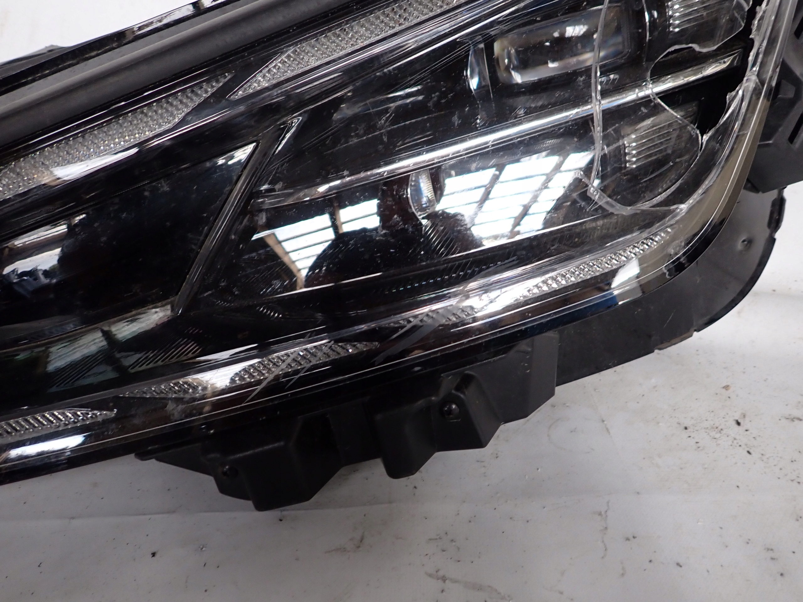 KIA EV6 21- light left front front FULL LED