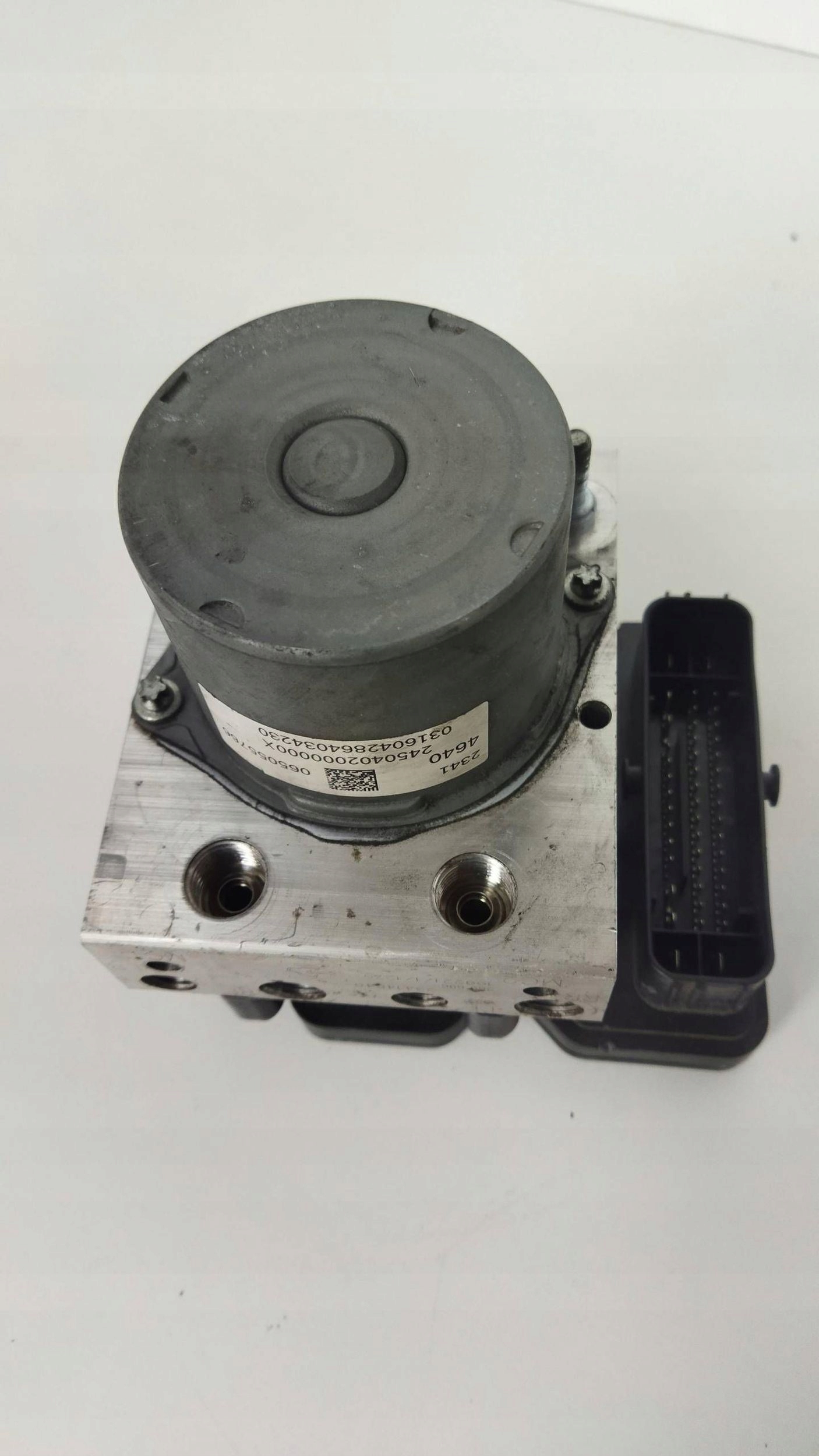 CAMARO VI 16- pump control unit ABS 23414640