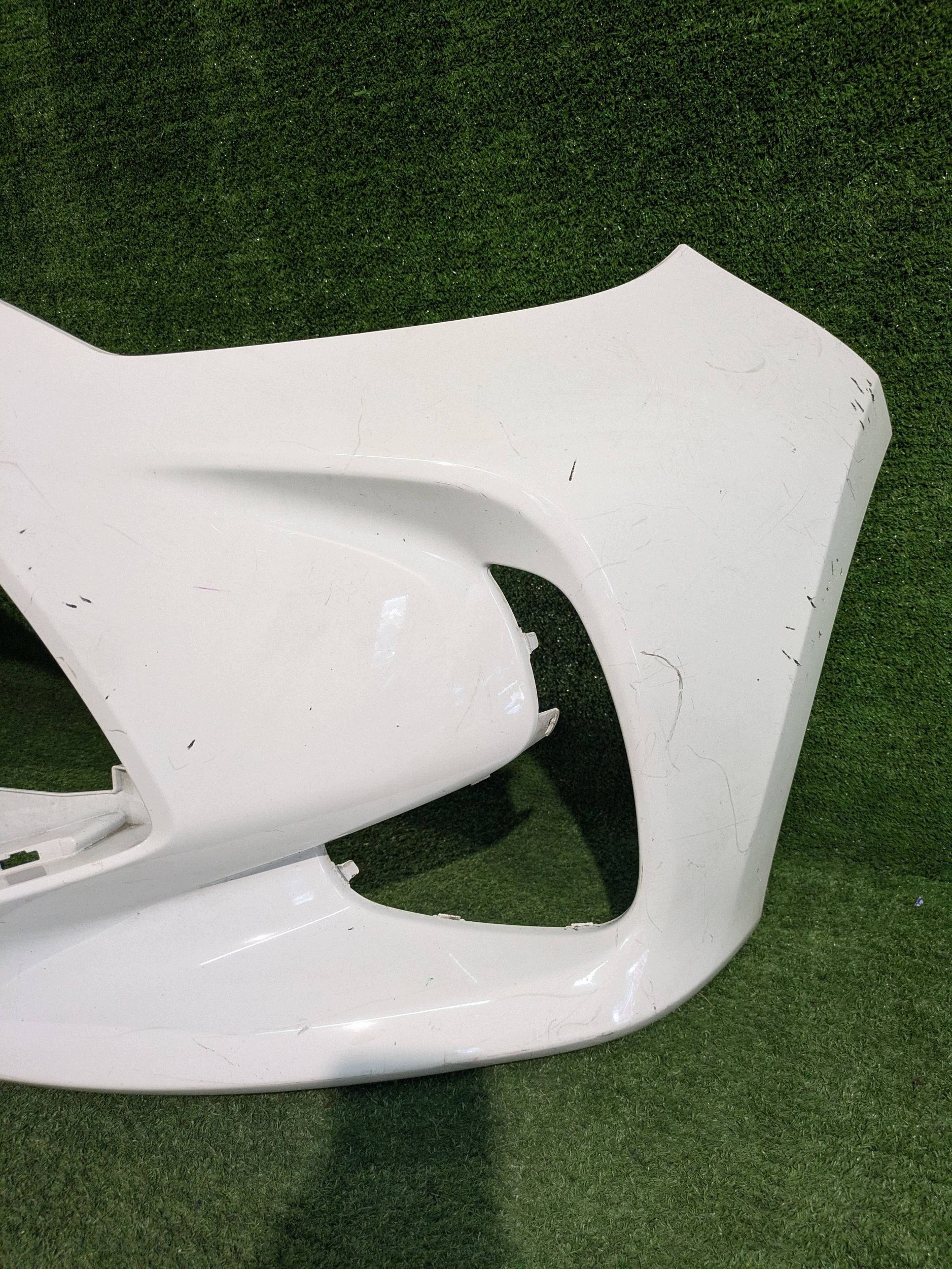 front bumper front TOYOTA YARIS IV NR.Z9371