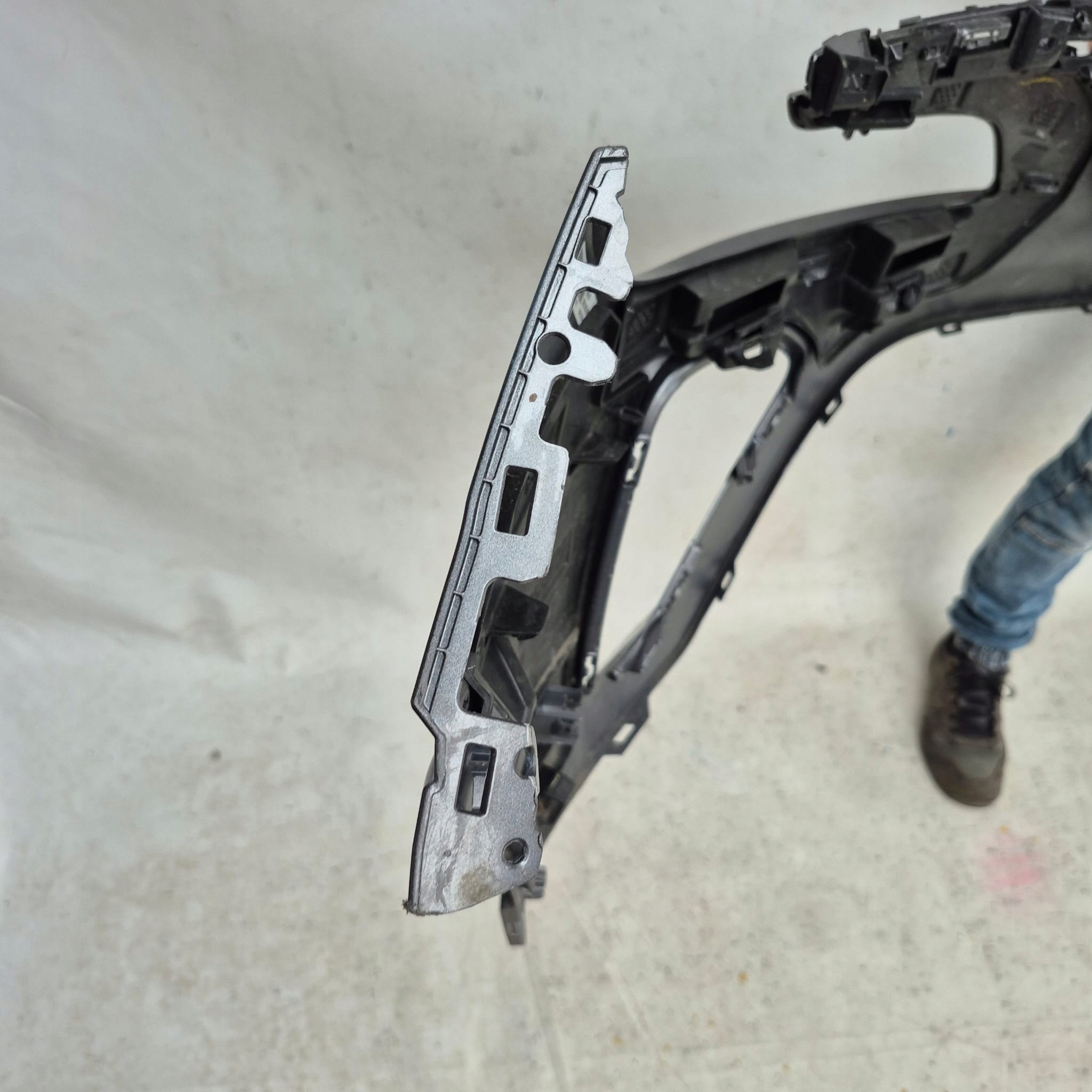 RENAULT AUSTRAL 22-> bumper front front PDC