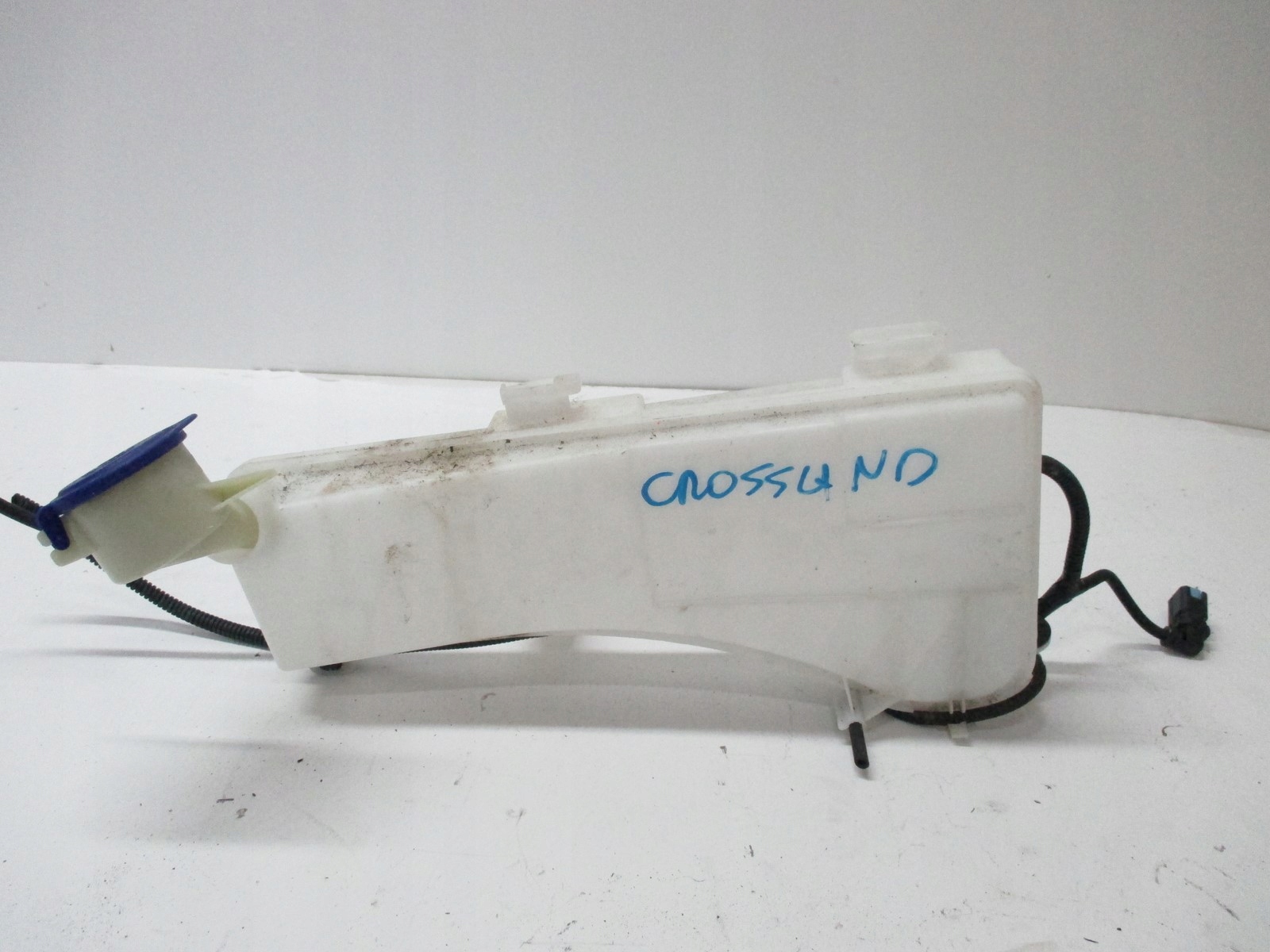 Behälter Spritzdüse OPEL CROSSLAND YP00066080