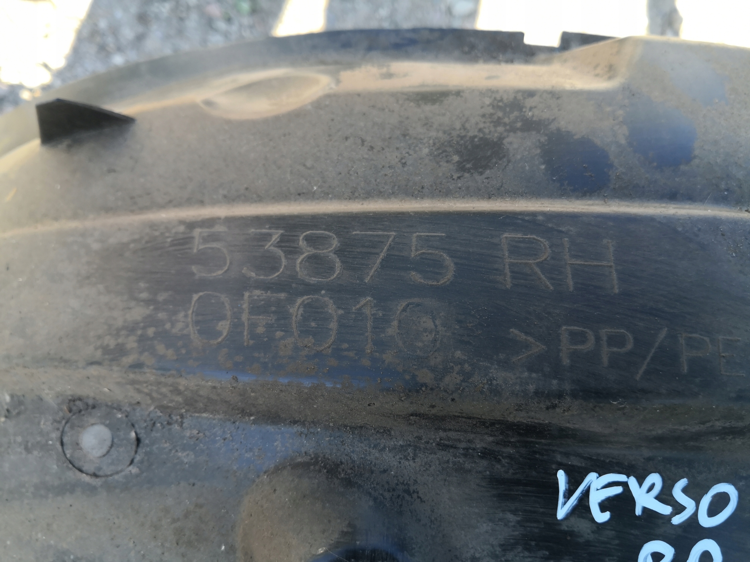 mudguard right front COROLLA VERSO II 53875-0F010