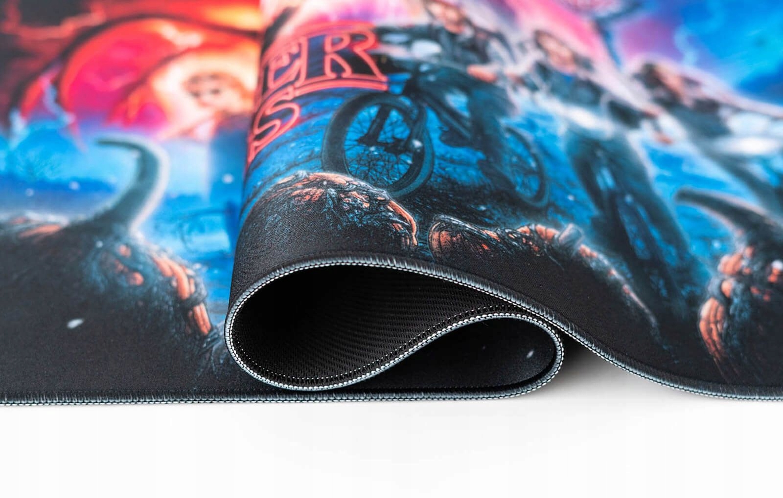 Stranger Things podkładka pod myszkę 80x35 cm Marka Grupoerik