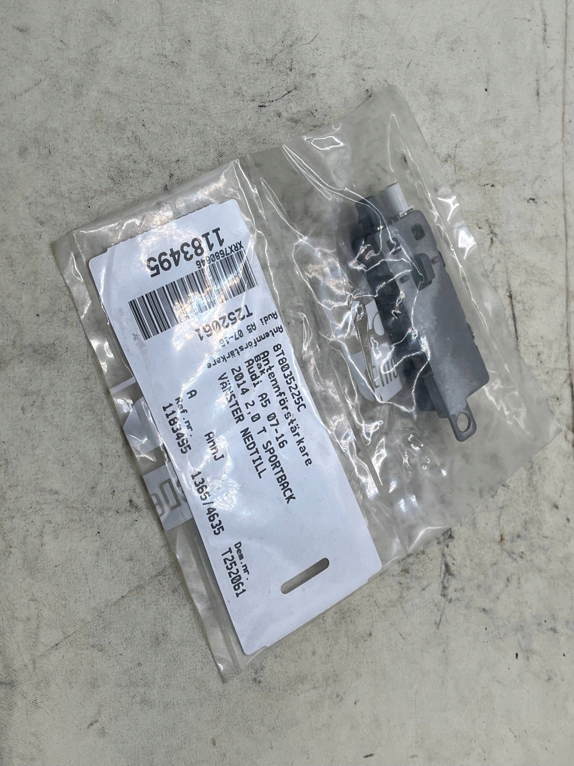 AUDI A5 8T LIFT amplifier ANTENY 8T8035225C !J