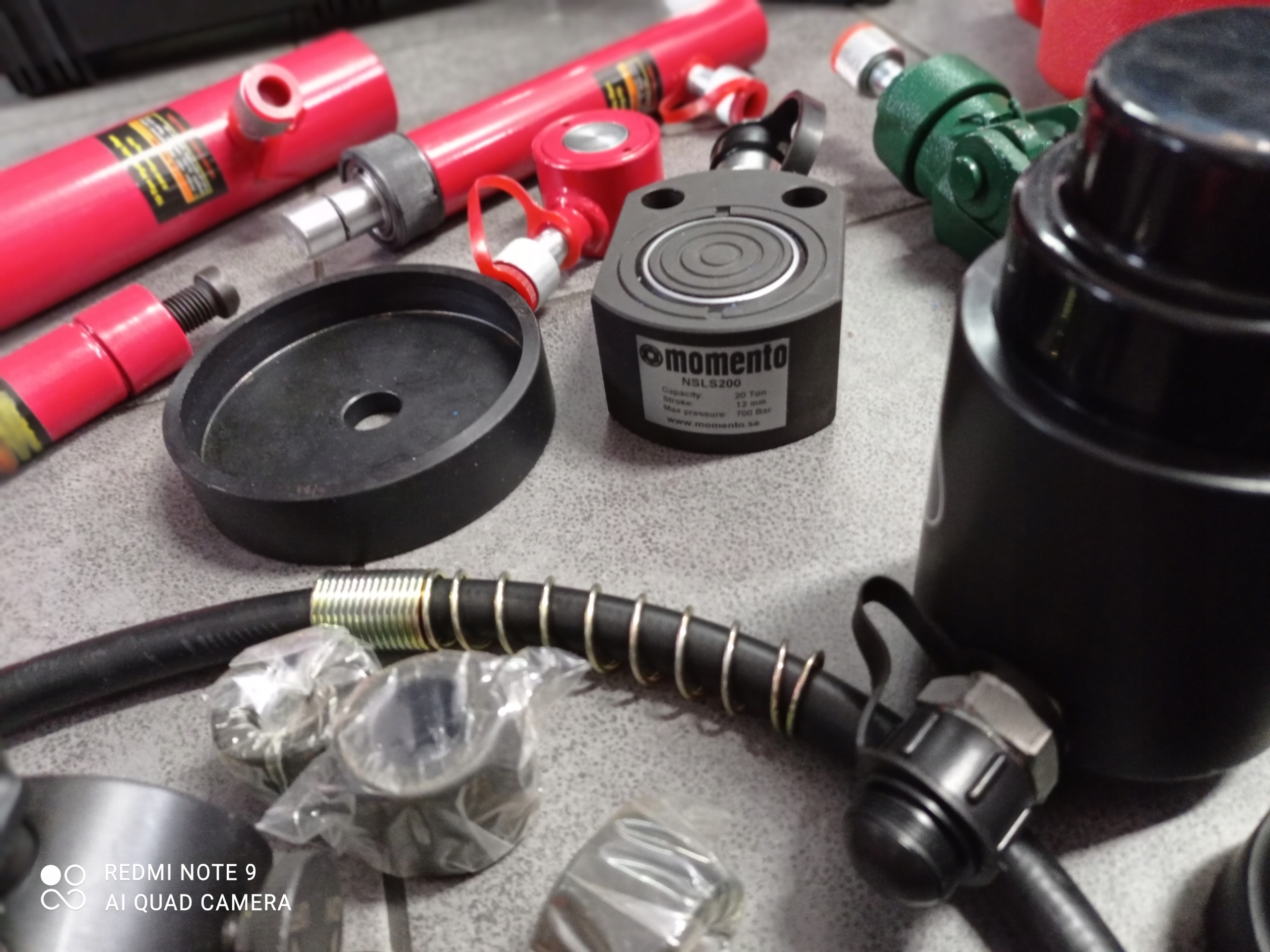 ROZPIERAK KLINOWY ZESTAW RATUNKOWY HYDRAULICZNY Brand other