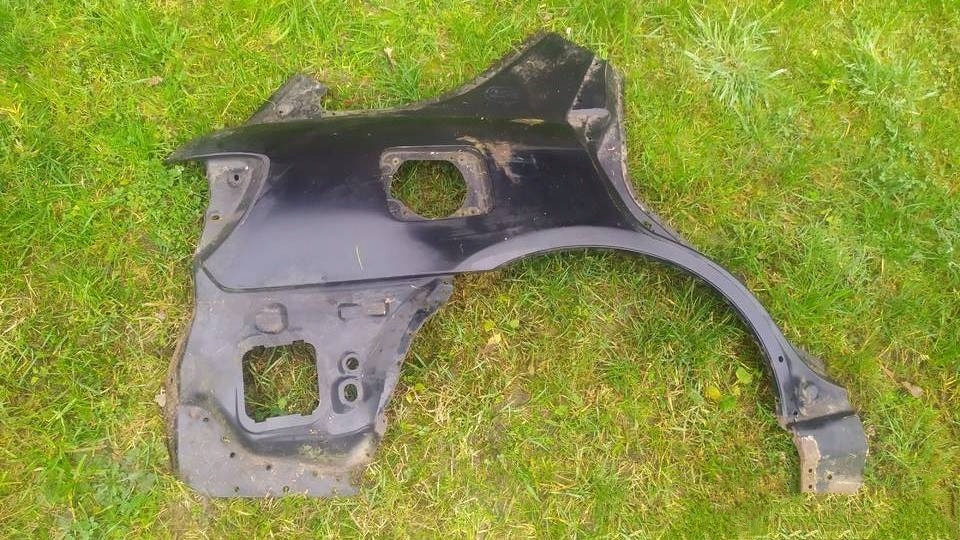 SUBARU IMPREZA УНІВЕРСАЛ 2000 2001 КРИЛО ЗАДНІЙ ПОРІГ