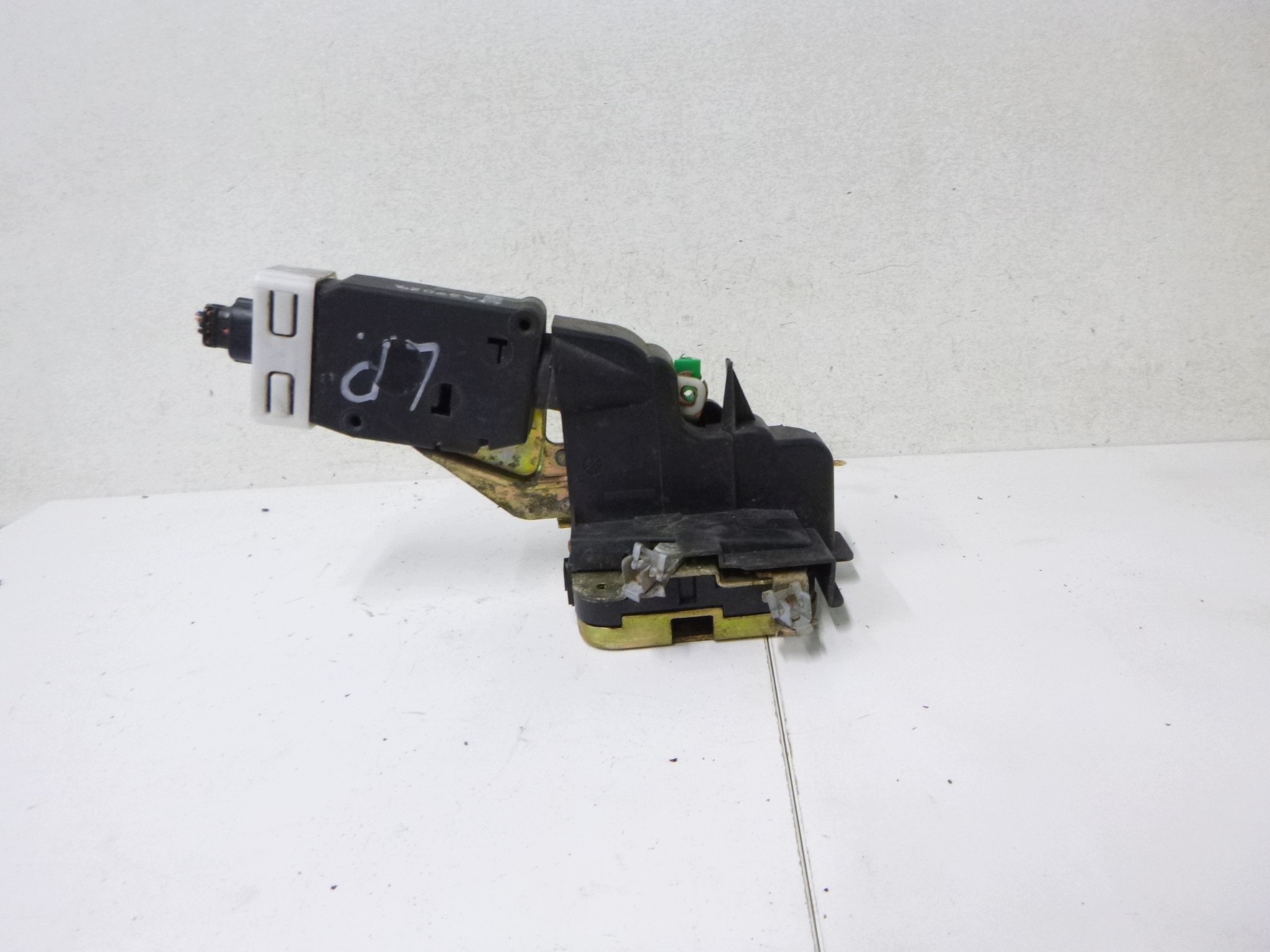 lock door front left Mitsubishi Space Star LIFT 4 PIN 2002 – 2005 A3902
