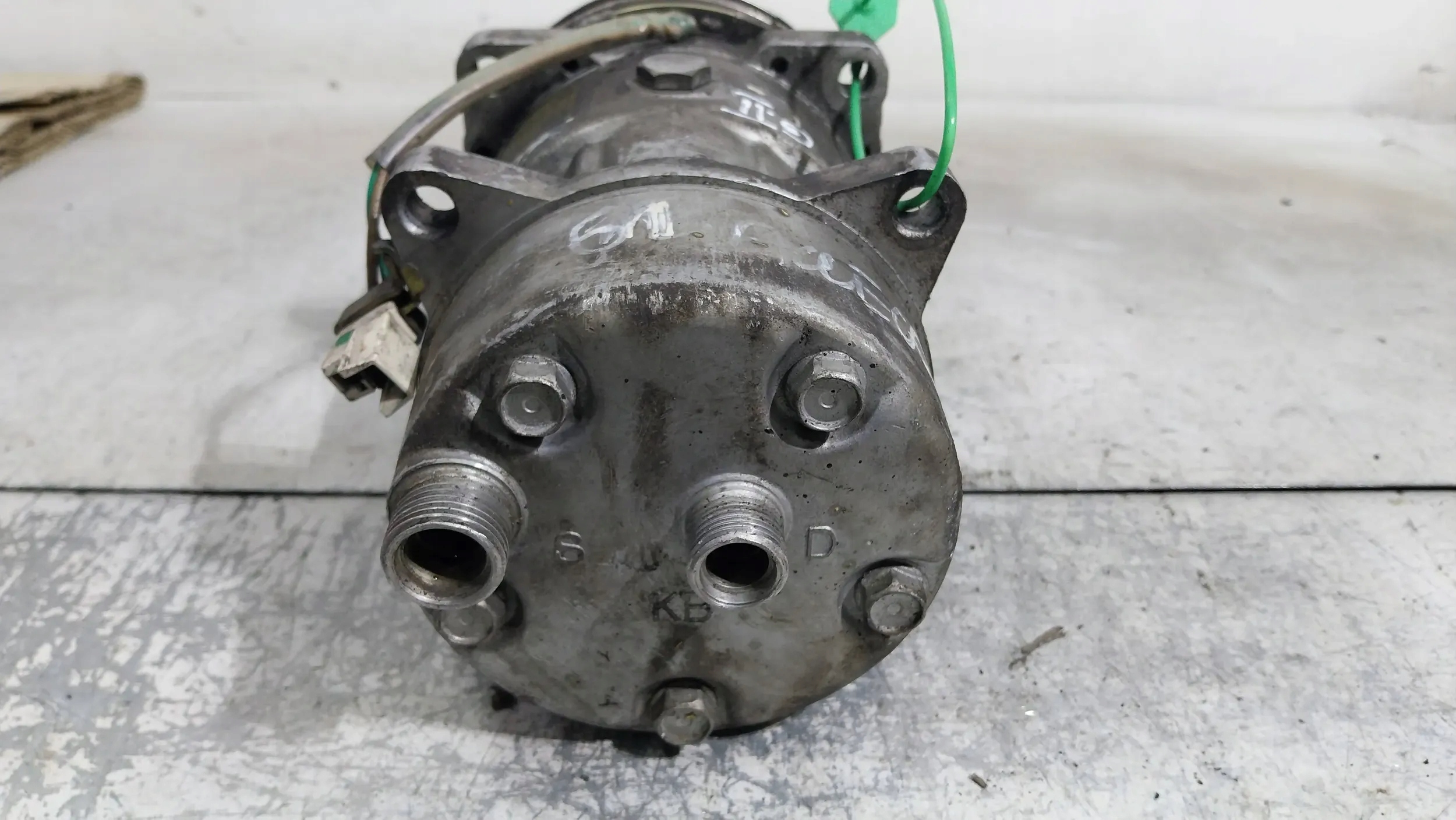 compressor compressor; of the air conditioning 191820803 Volkswagen Golf II