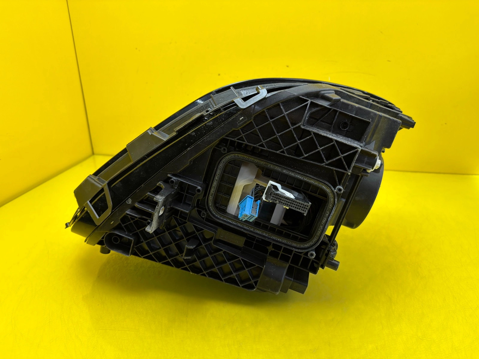 light left Mercedes B-Klasa W247 Full Led Multibeam A2479061304