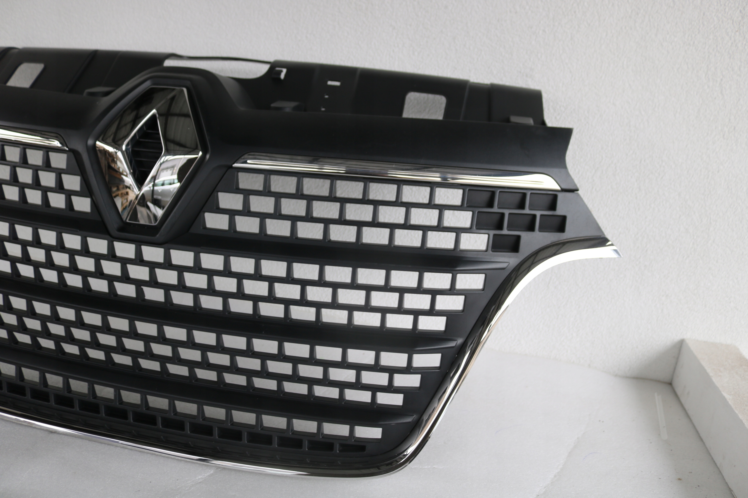 Renault Master II Kühlergrill FRONTGRILL Kühlergitter 623109048R - Thumbnail 8