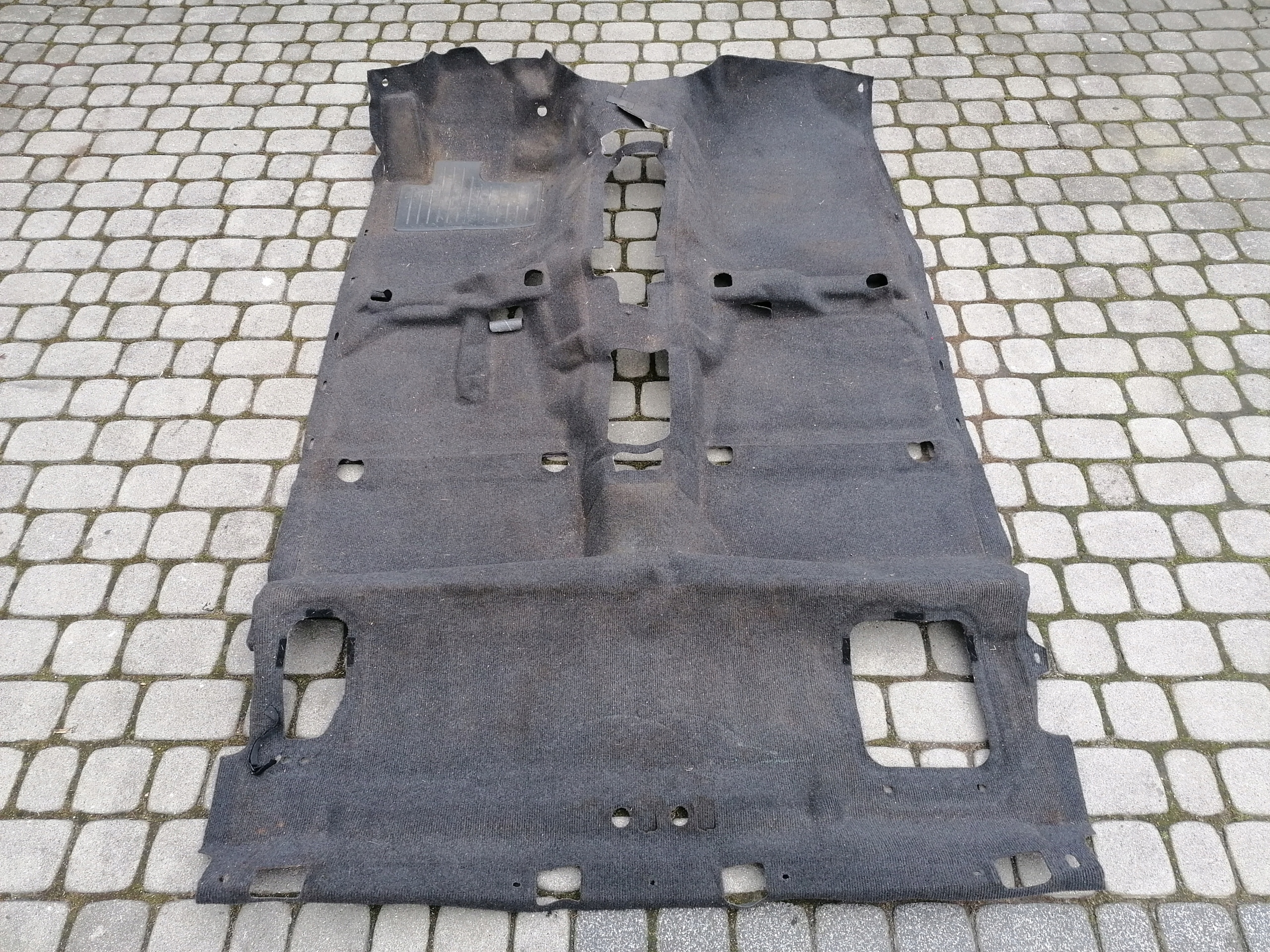 MITSUBISHI L200 V DYWAN WYKŁADZINA KABINY 2015-