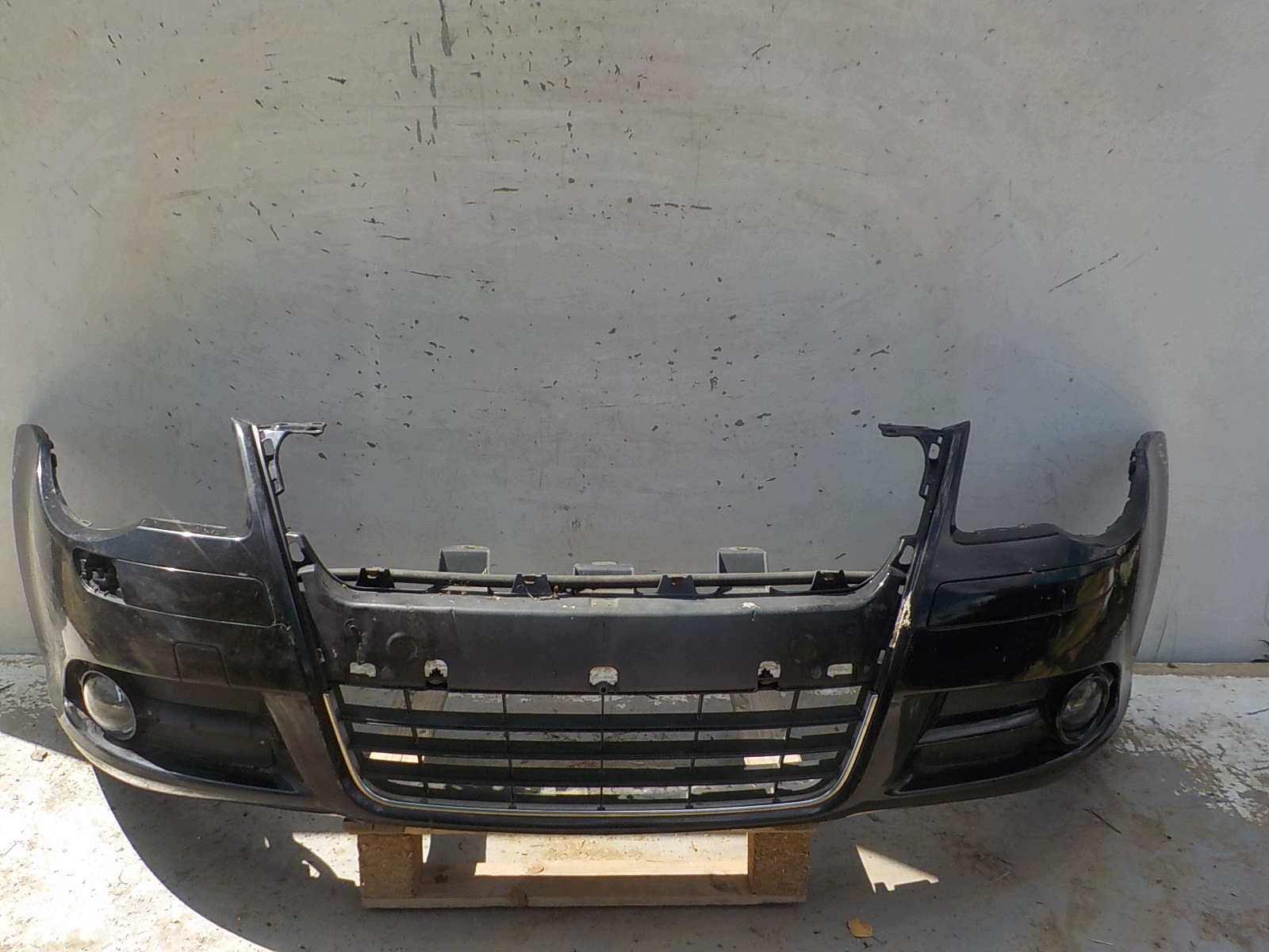604 VOLKSWAGEN EOS lökhárító eleje elsö