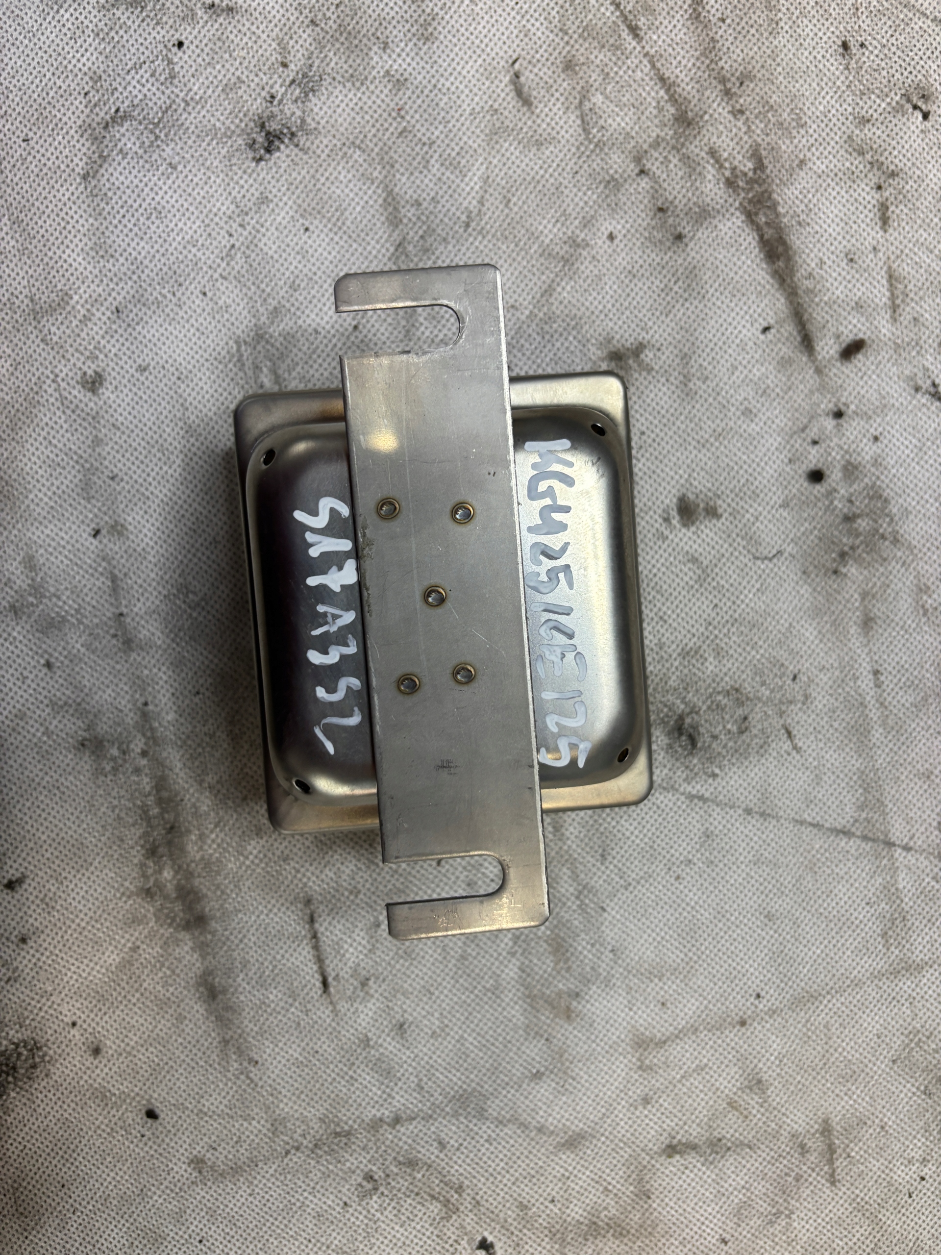 relay RENAULT CRESTO 5010019019 24V-32V