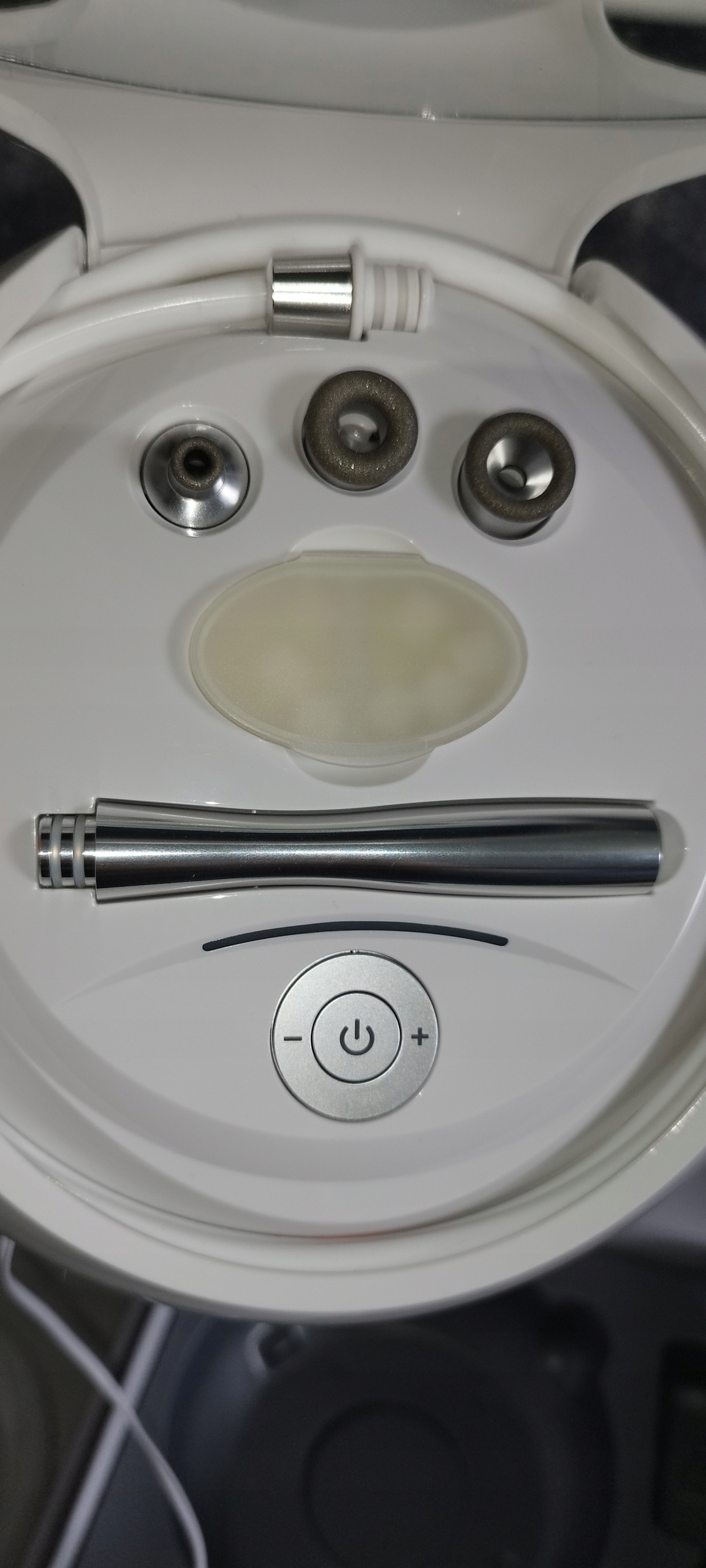 Urządzenie do mikrodermabrazji Beurer FC100 PO ZWROCIE :) Model FC 100