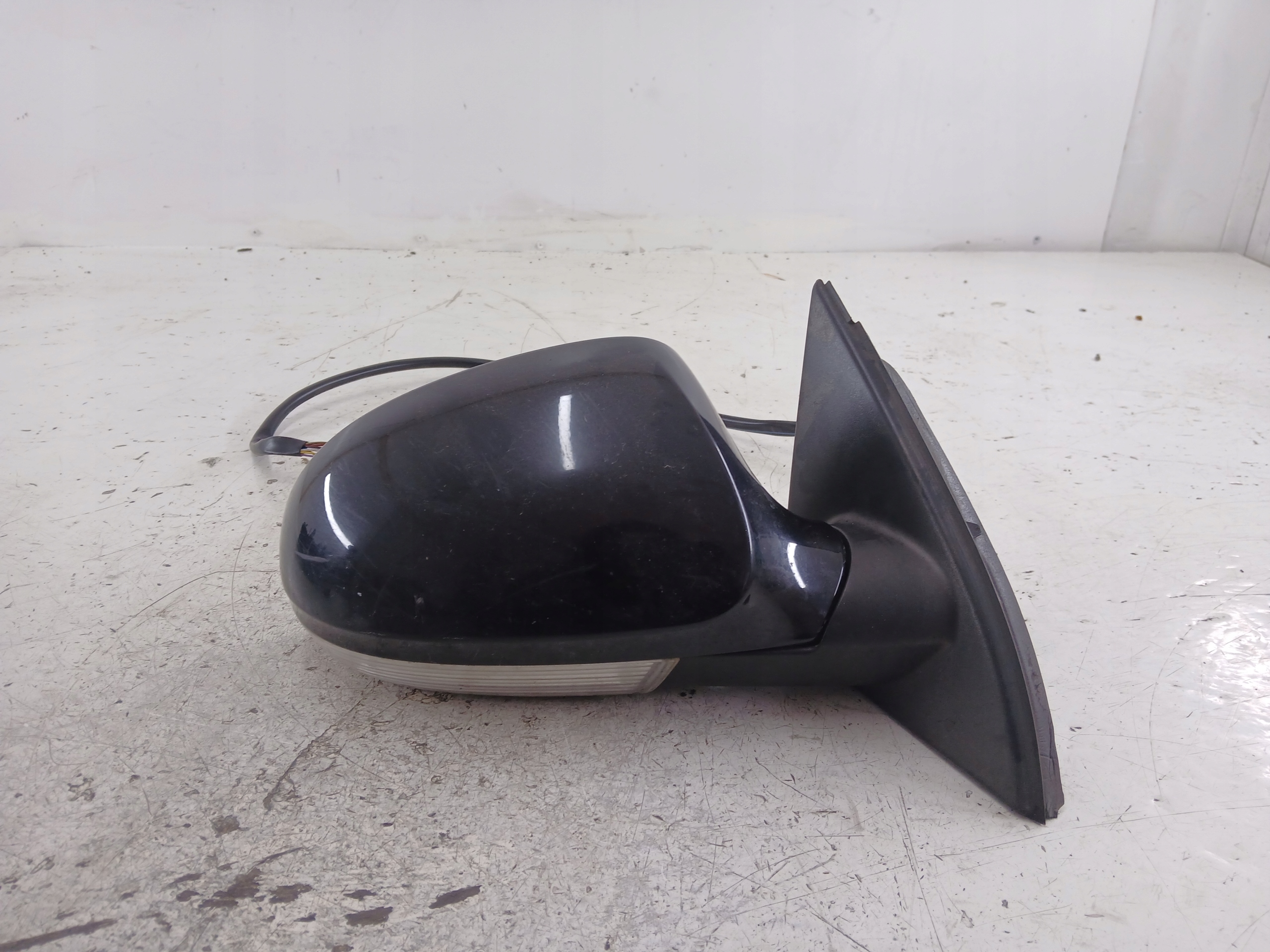 VW PASSAT B6 mirror right 9 PIN LC9X