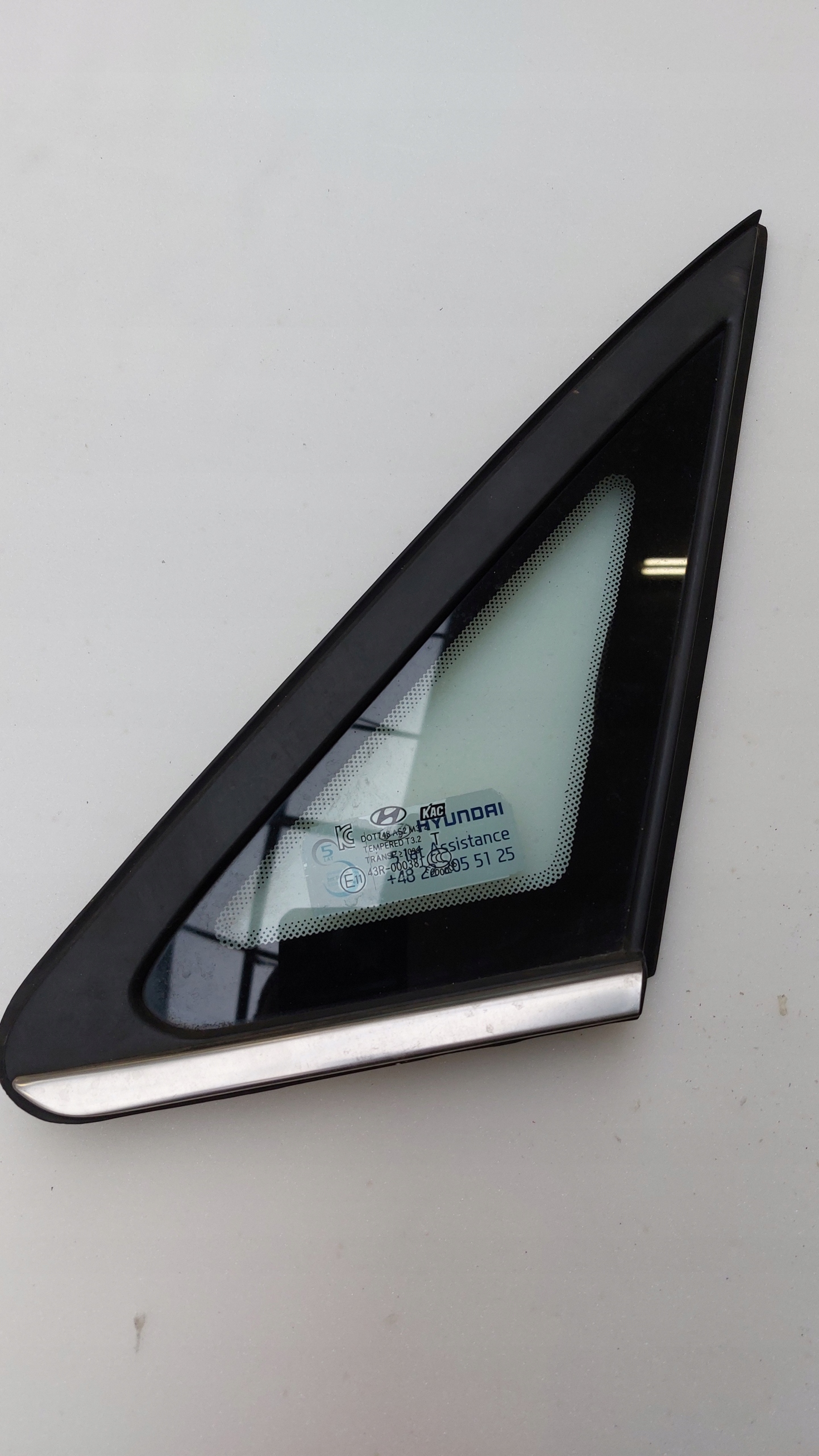 SZYBA KAROSERYJNA PRAWA HYUNDAI I30 HB 2012- II CHROM Producent części Hyundai OE