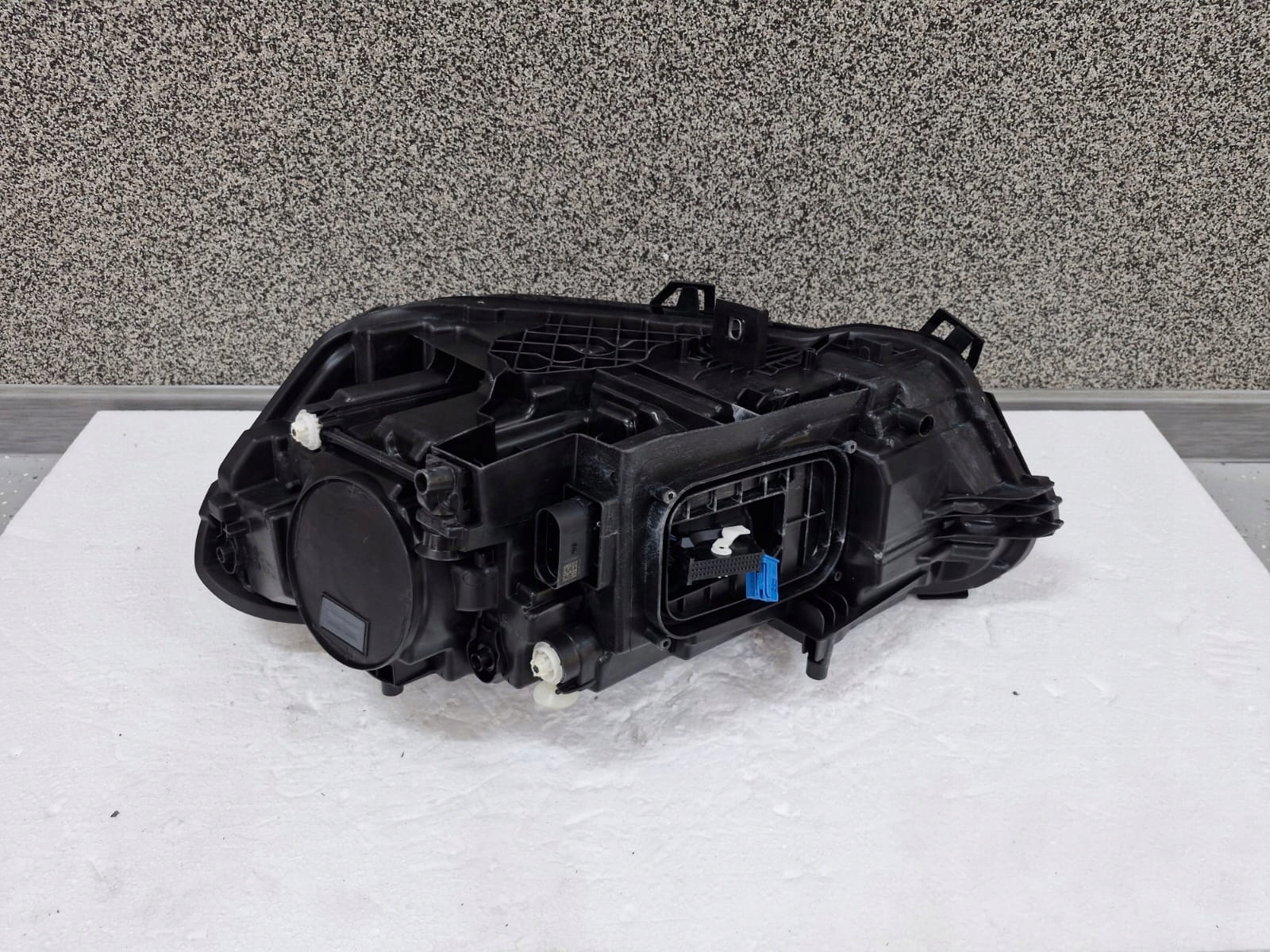 light right Mercedes CLA W118 Full Led Multibeam Led