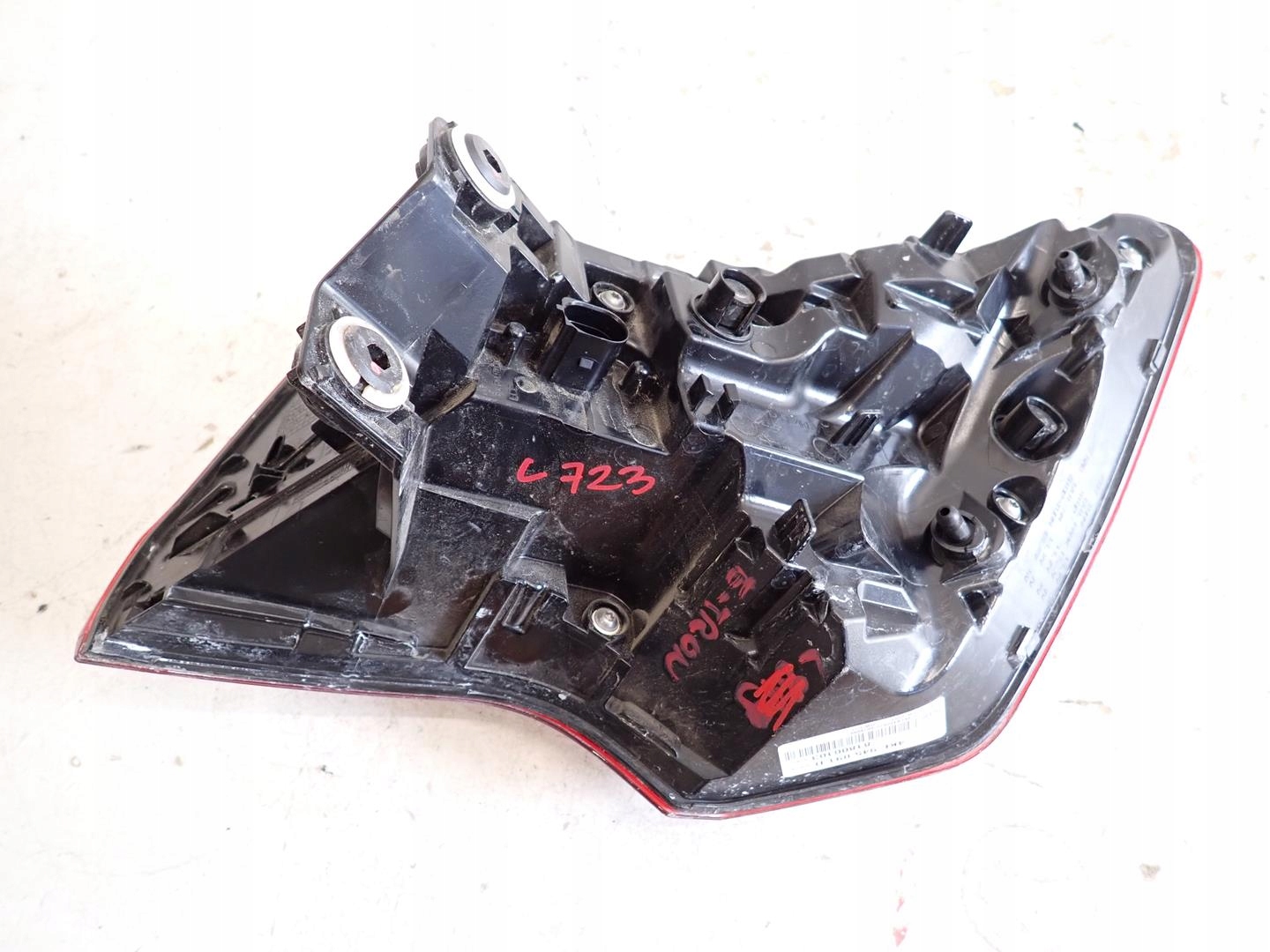 light rear part rear left AUDI E-TRON 2018- 4KE945091D