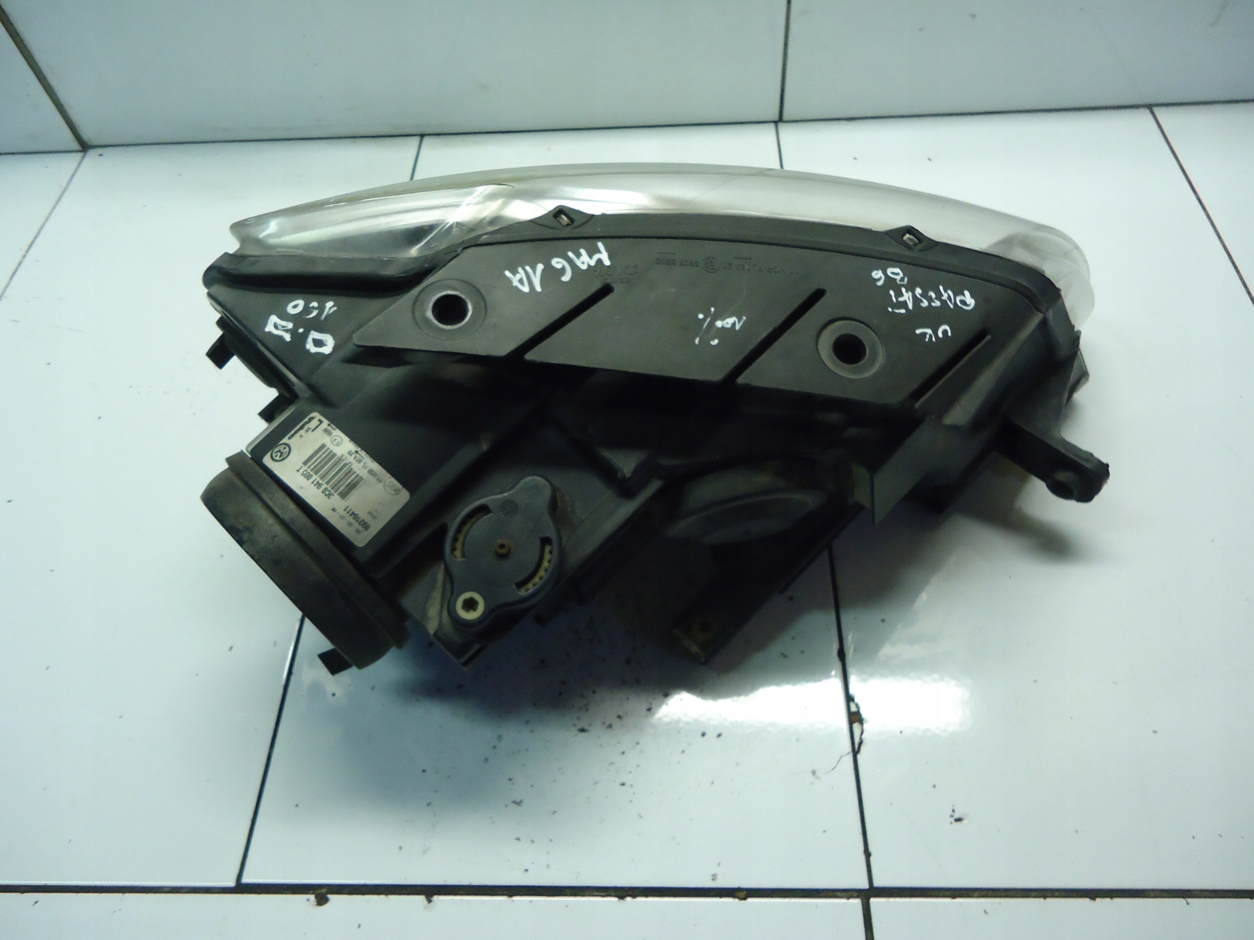 VW PASSAT B6 light left front front 89316411 3C0941005T UK ANGLIA
