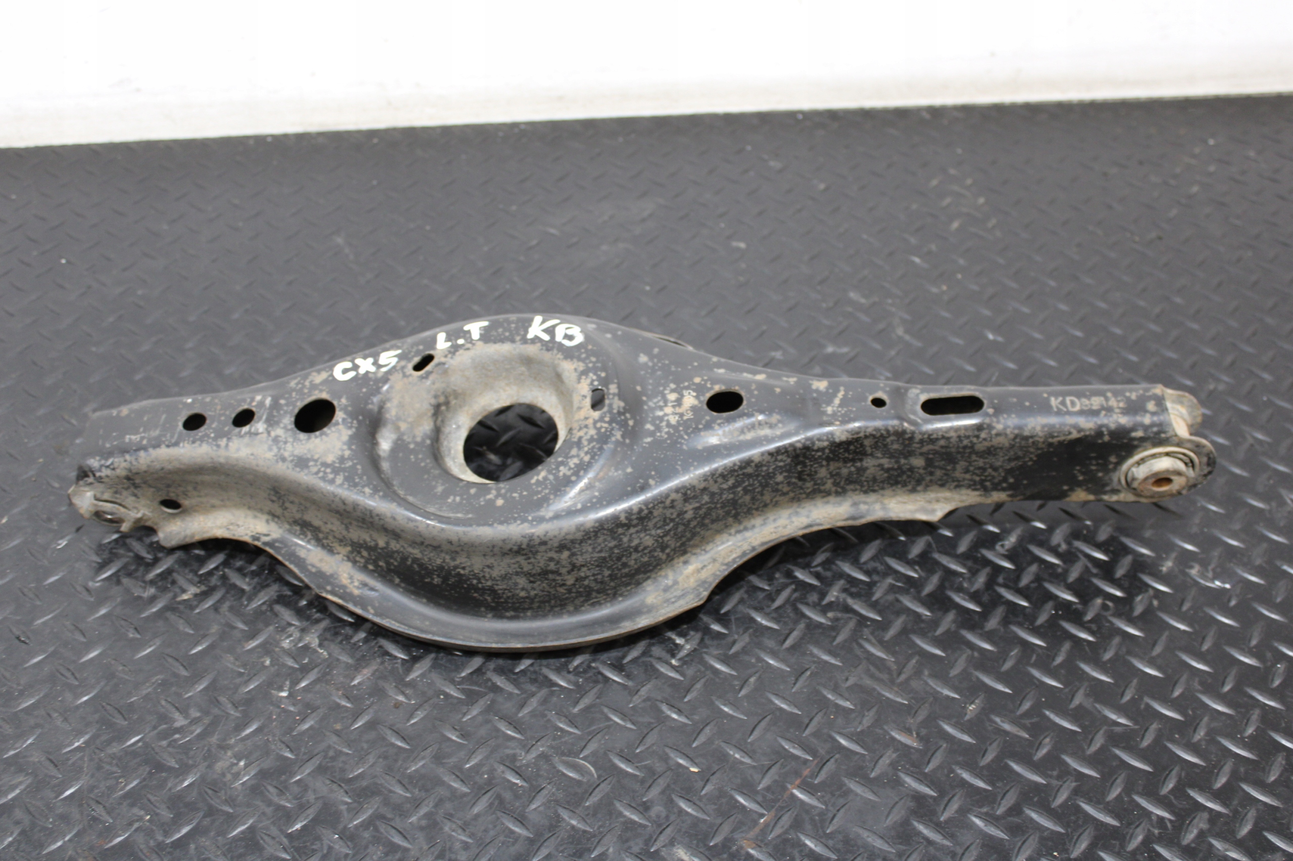 Querlenker links heck MAZDA CX5 II 2 KB