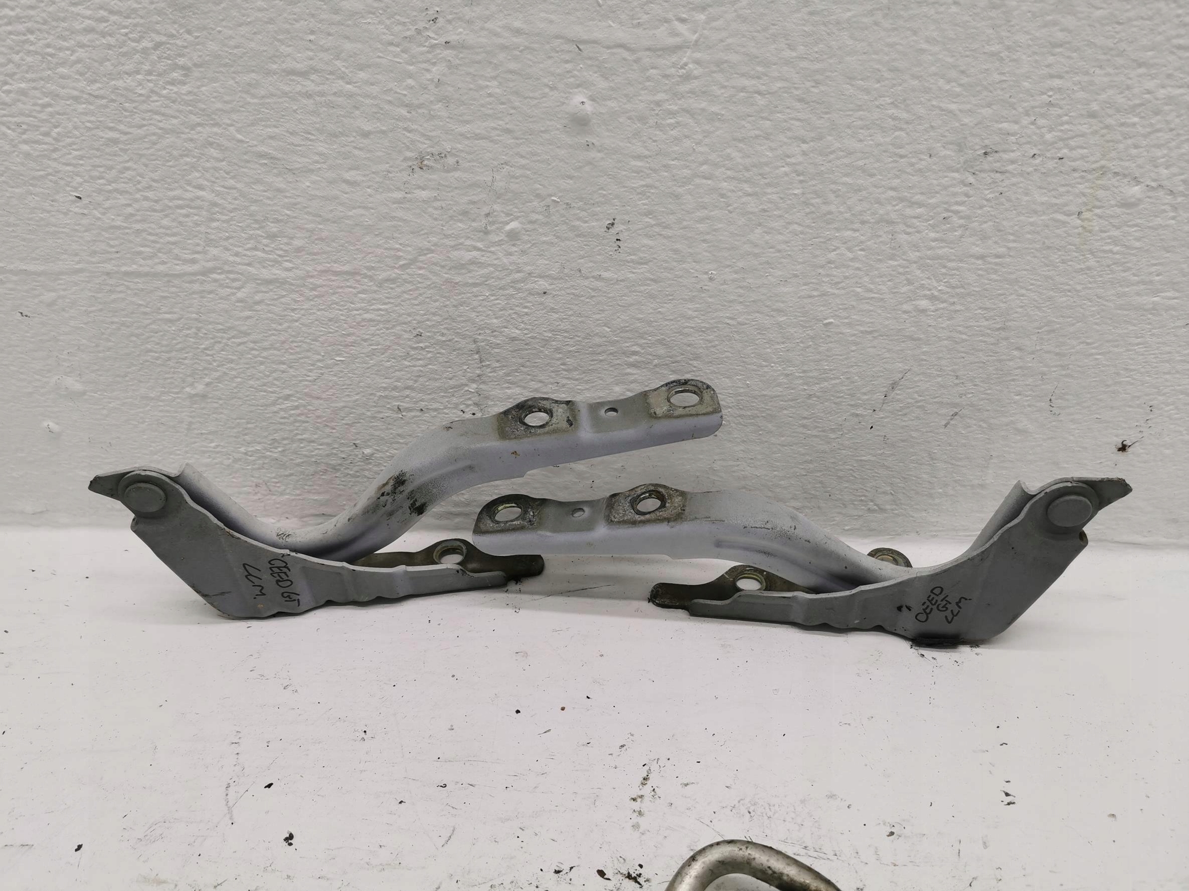 bonnet hinges right left KIA PROCEED II GT WD