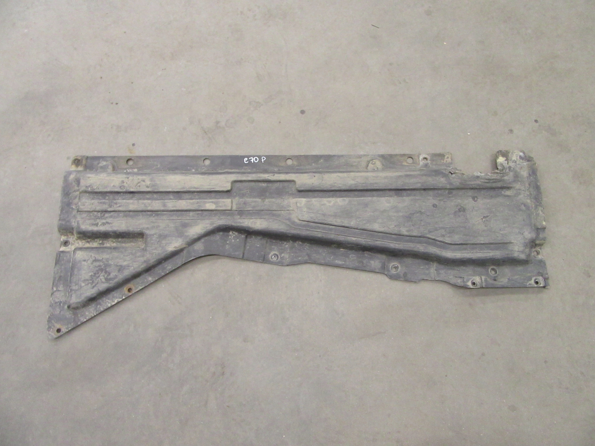 cover chassis right BMW e70 X5 e71 X6