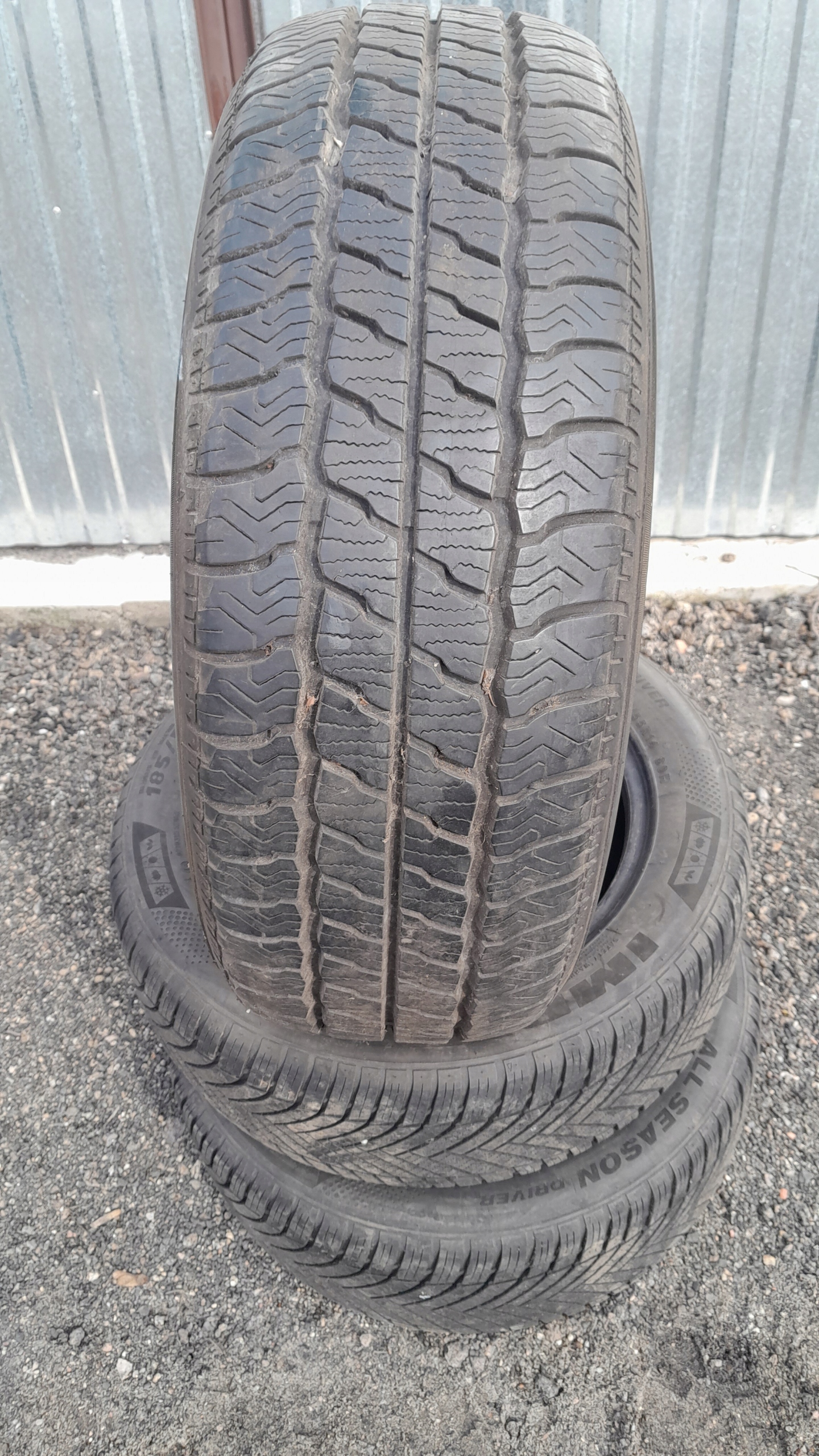 Maxxis Vansmart as AL2 215 / 65R15 104/102 т 8,26 мм