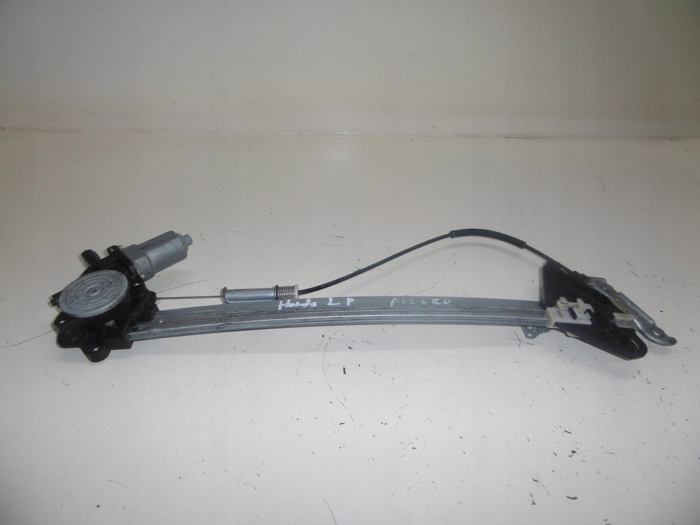 window regulator mechanism left front INFINITI Q50