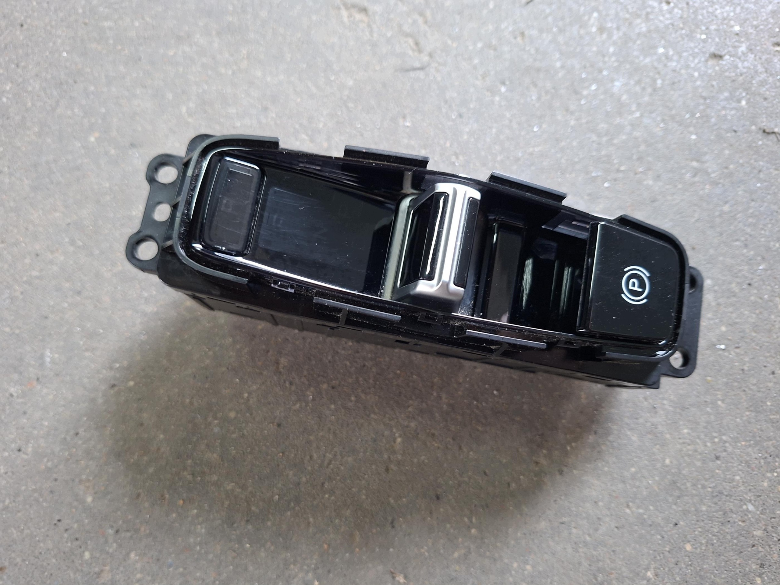 control panel switch brake electric SSANGYONG KGM TORRES EVX