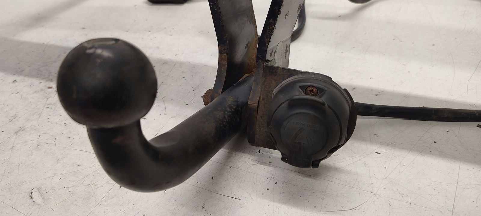 tow VW Tiguan and