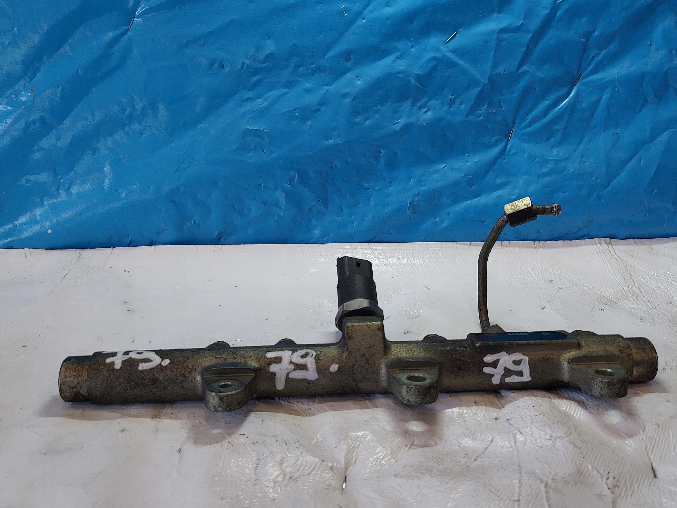Rampe injection FIAT STILO 1.9 JTD 0445214016