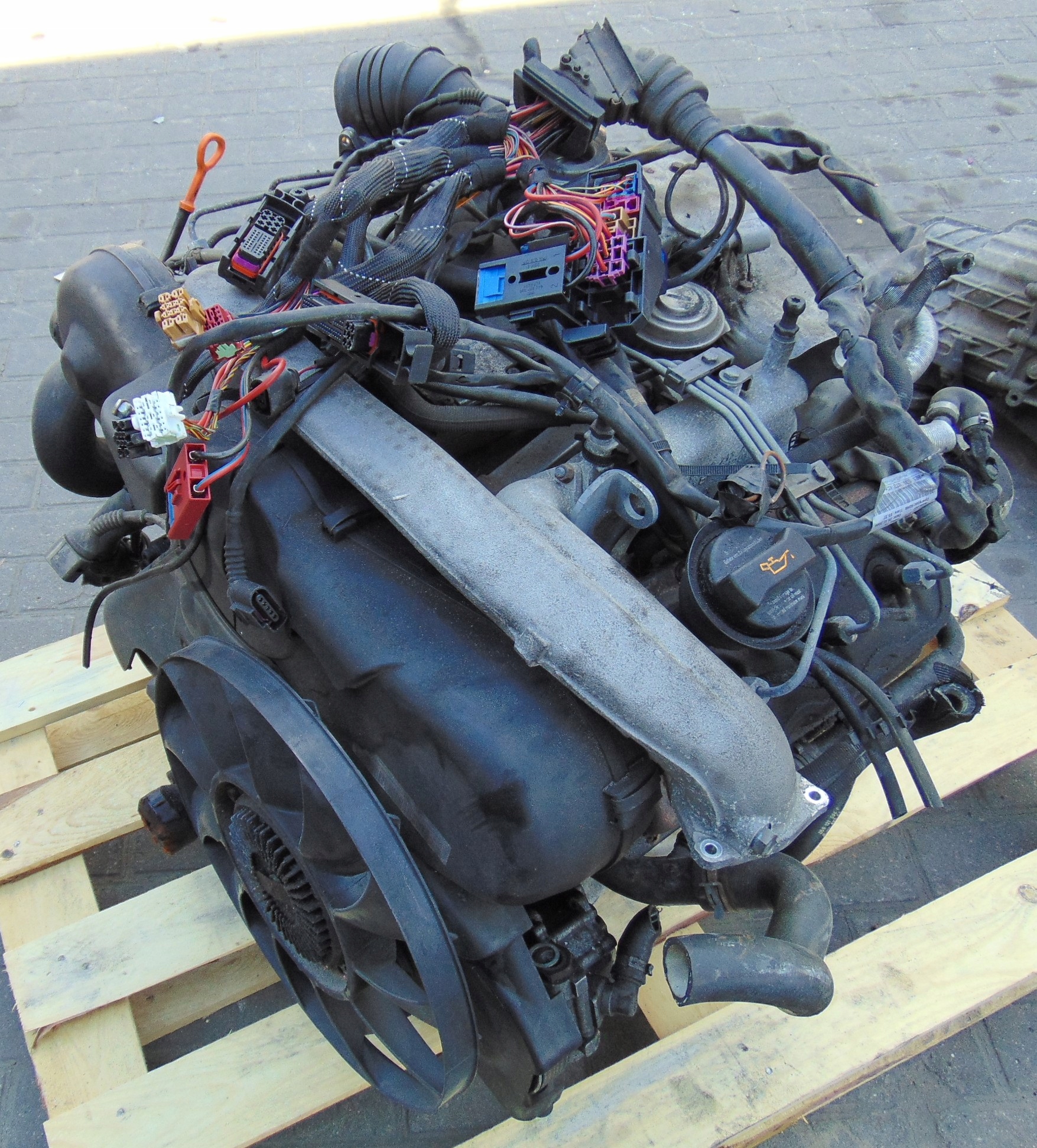 KOMPLETNY SILNIK AUDI A6 C5 2.5TDI BDG EUROPA