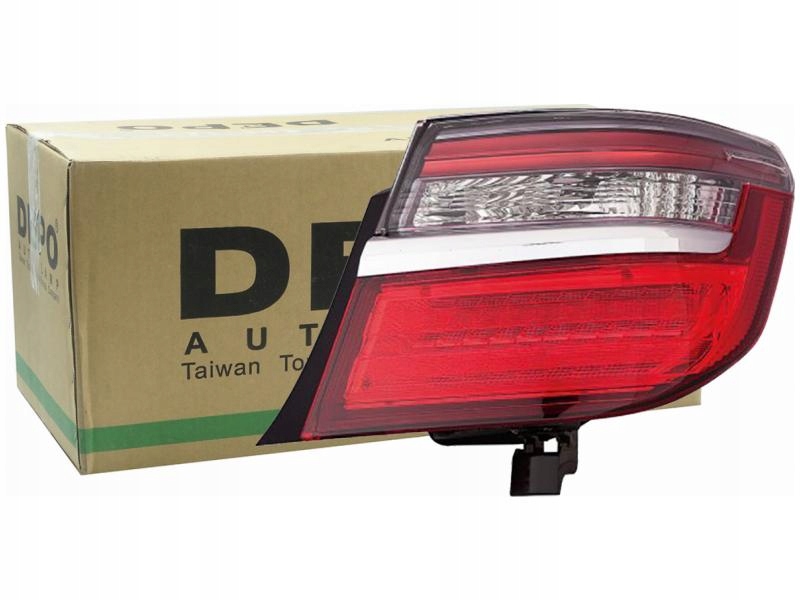 LAMPA TYŁ PRAWA TOYOTA CAMRY V 15-17 sedan