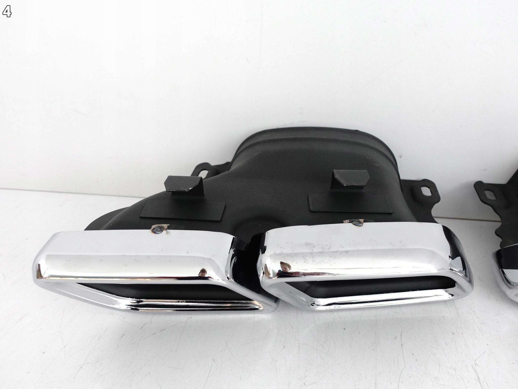 MERCEDES S205 W205 GLE W166 GLS X166 C217 AMG 63 KOŃCÓWKI WYDECHU L + R Numer katalogowy oryginału A217 V222 A205 ZDERZAK SPOILER KOŃCÓWKA WYDECH TŁUMIK ZAŚLEPKA OSŁONA RURY RURA WYDECHOWA TŁUMIKA 6.3 6,3 63 C6.3 C6,3 C63 S6.3 S6,3 S63 C-KLASA GLE GLS SL W205 S205 W166 W292 X166 C217 W222 R231 CHROM W CHROMIE DYFUZOR OBUDOWA SPOJLER NAKŁADKA DOKŁADKA HOKEJ BLENDA PODŁOGA TYŁ TYŁNIE TYLNI TYLNA TYLNY KONCOWKA TLUMIK ZASLEPKA OSLONA TLUMIKA NAKLADKA DOKLADKA PODLOGA TYL TYLNIE