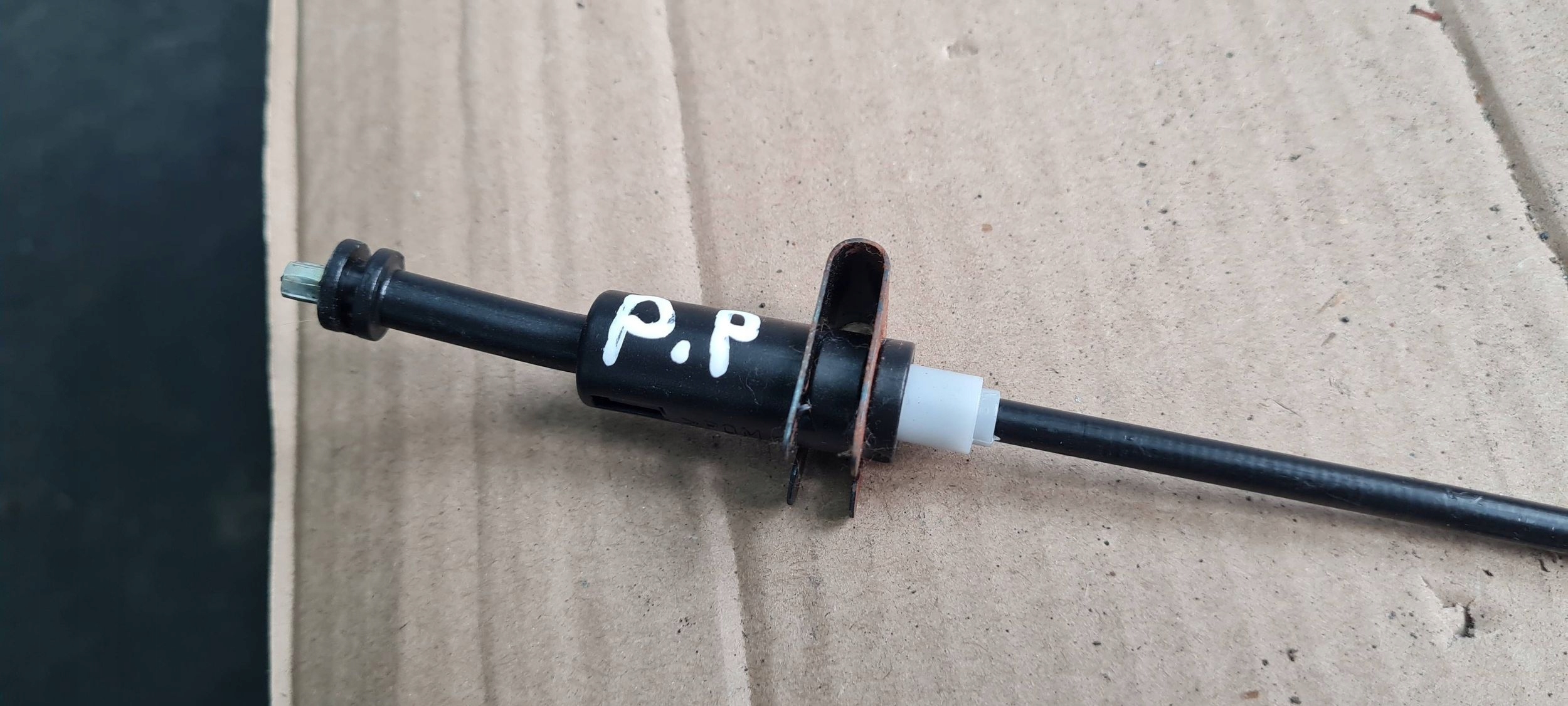 A6 C6 LIFT rope seat holder bracket right right front A4 B6 B7