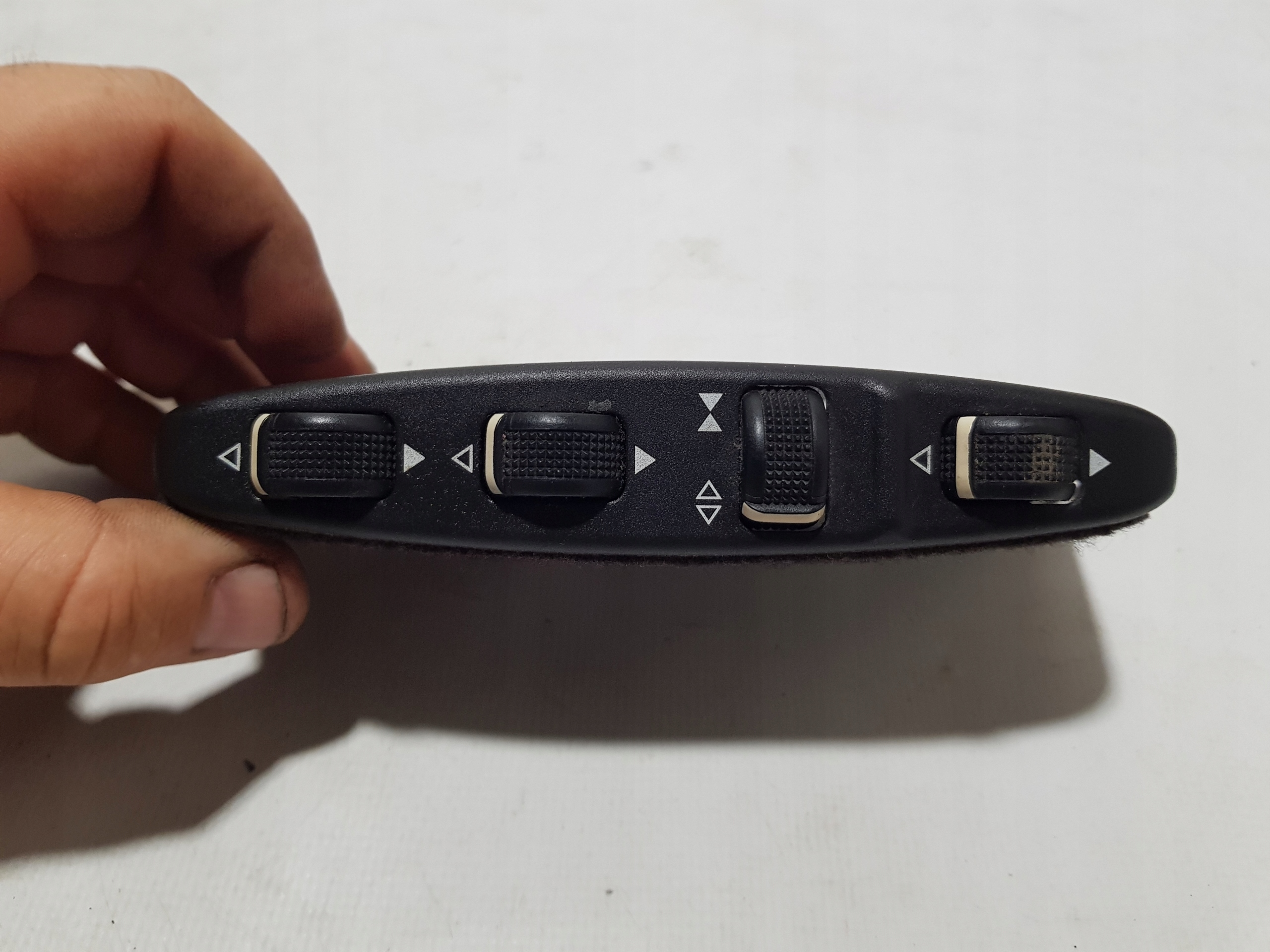 PANEL POMPOWANIA SITZ rechts MERCEDES W212 W207 W204