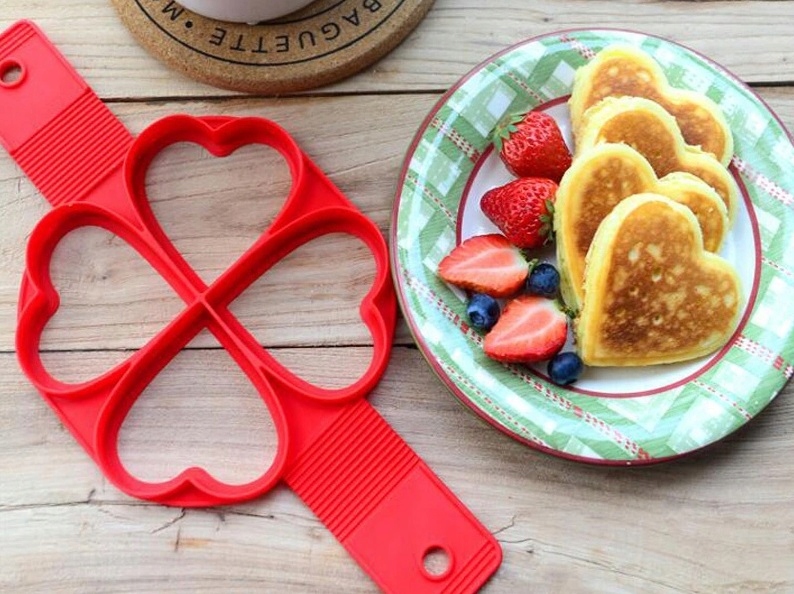 SILIKONOWA FORMA DO NALEŚNIKÓW SERCE Materiał silikon